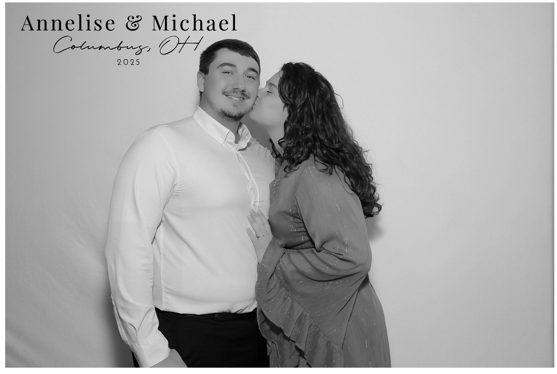 Annelise & Michael | View more photos from the event at gallery.photoboothcincy.com/u/PhotoBoothCincy/Annelise-Michael