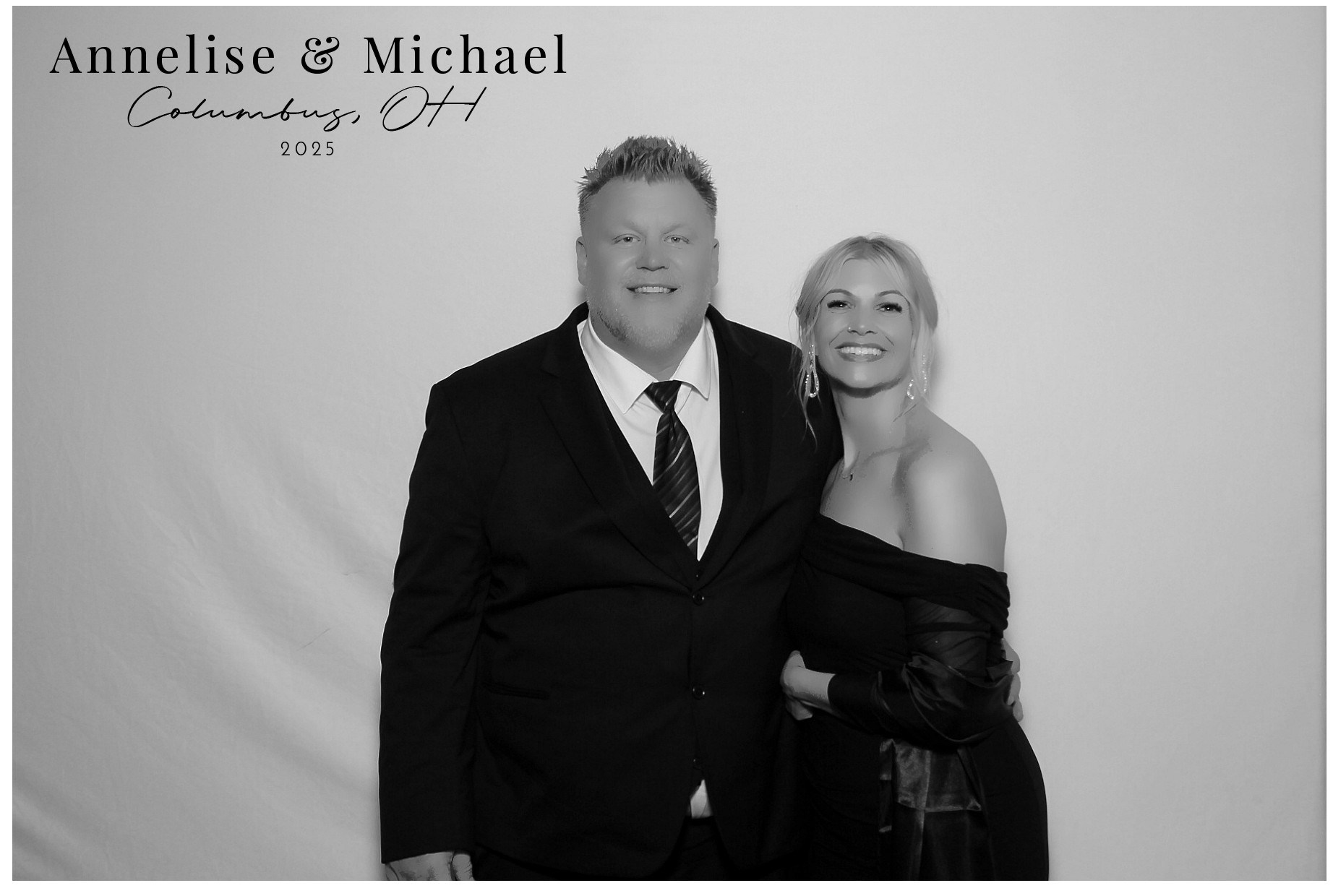 Annelise & Michael | View more photos from the event at gallery.photoboothcincy.com/u/PhotoBoothCincy/Annelise-Michael