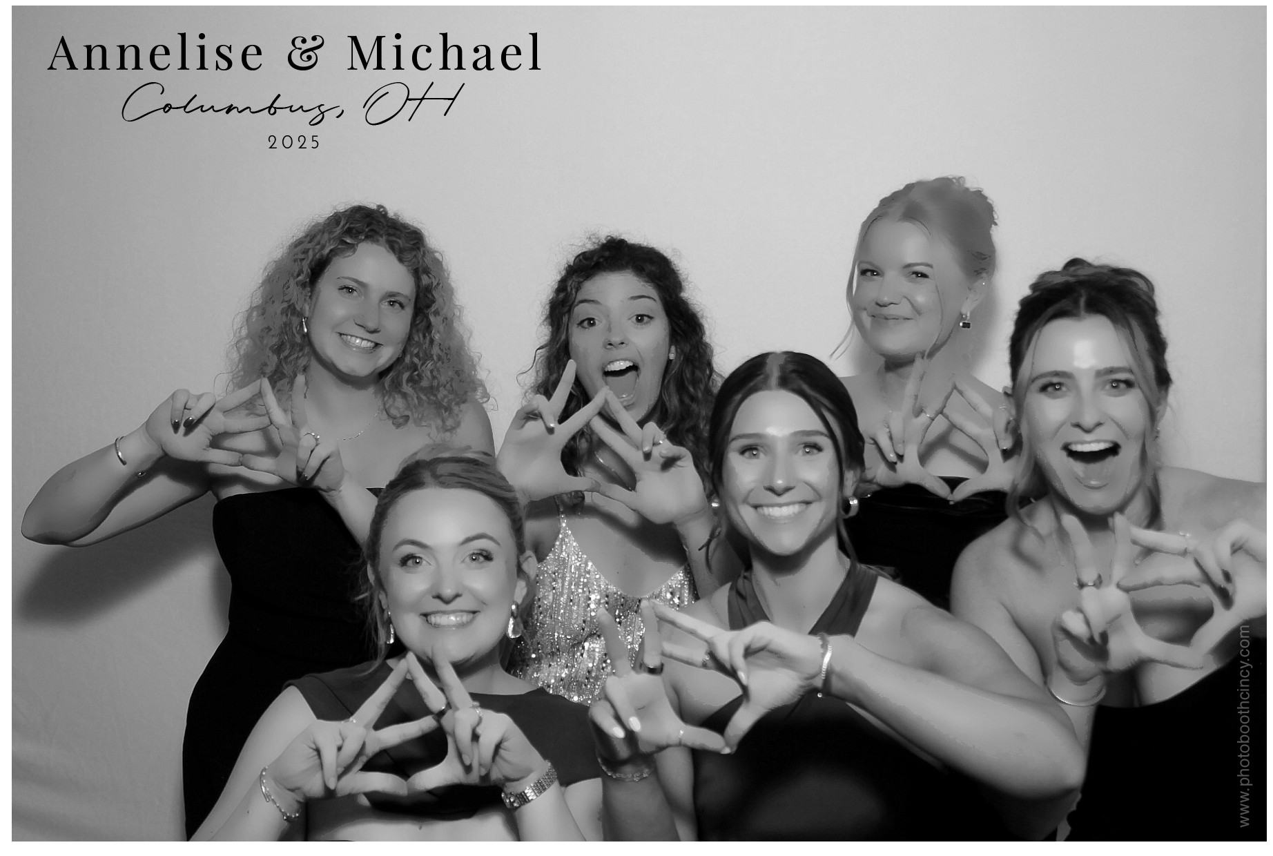 Annelise & Michael | View more photos from the event at gallery.photoboothcincy.com/u/PhotoBoothCincy/Annelise-Michael