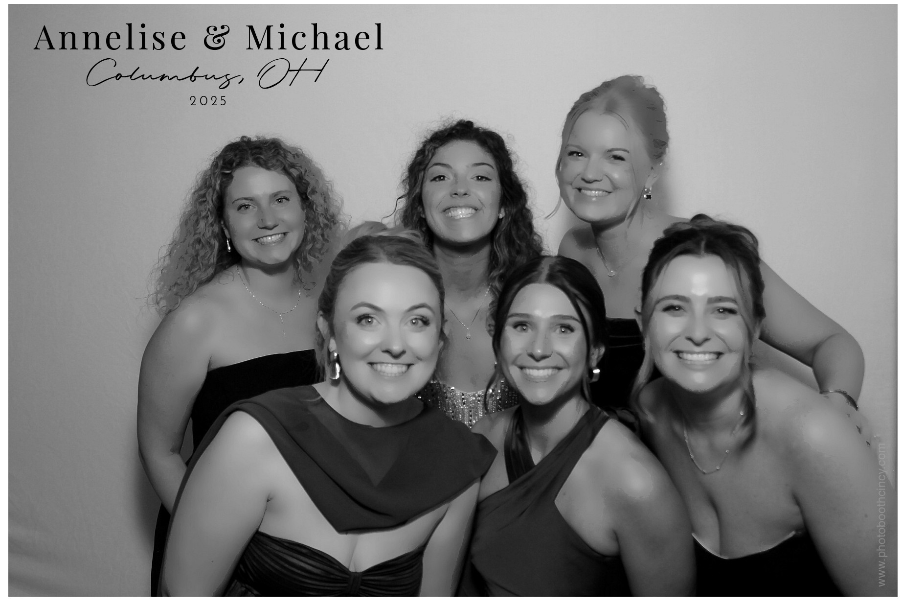 Annelise & Michael | View more photos from the event at gallery.photoboothcincy.com/u/PhotoBoothCincy/Annelise-Michael