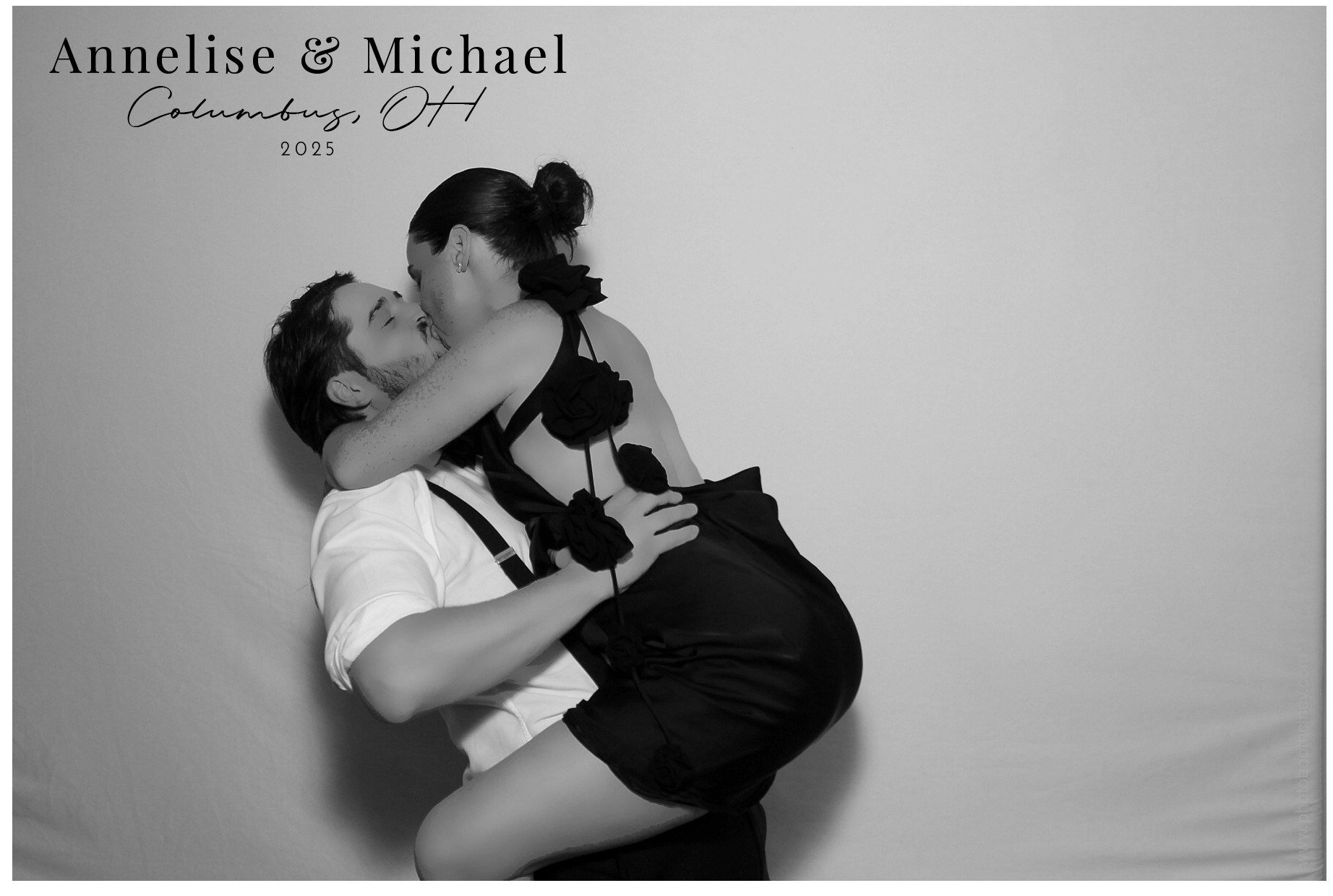 Annelise & Michael | View more photos from the event at gallery.photoboothcincy.com/u/PhotoBoothCincy/Annelise-Michael