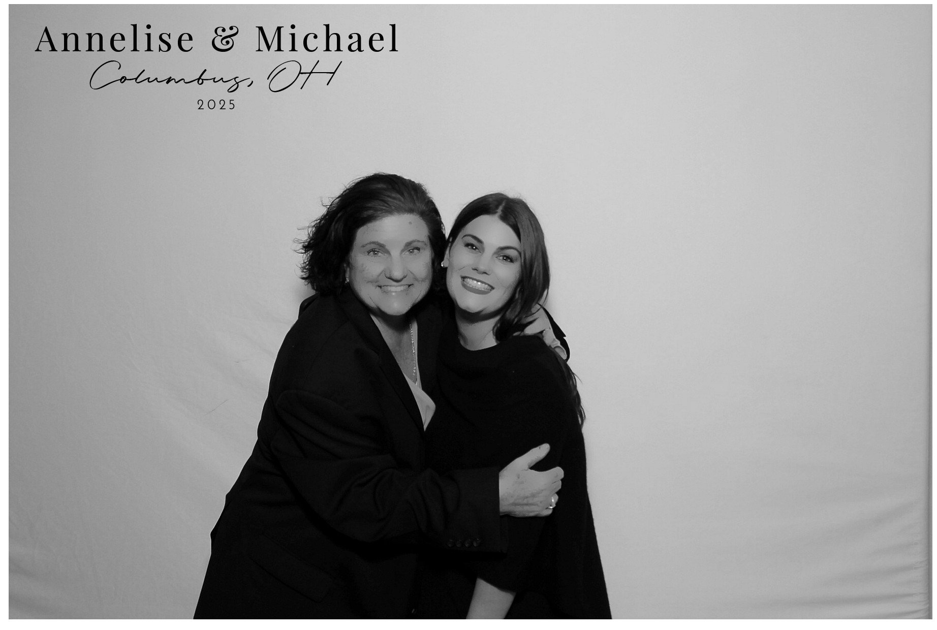 Annelise & Michael | View more photos from the event at gallery.photoboothcincy.com/u/PhotoBoothCincy/Annelise-Michael