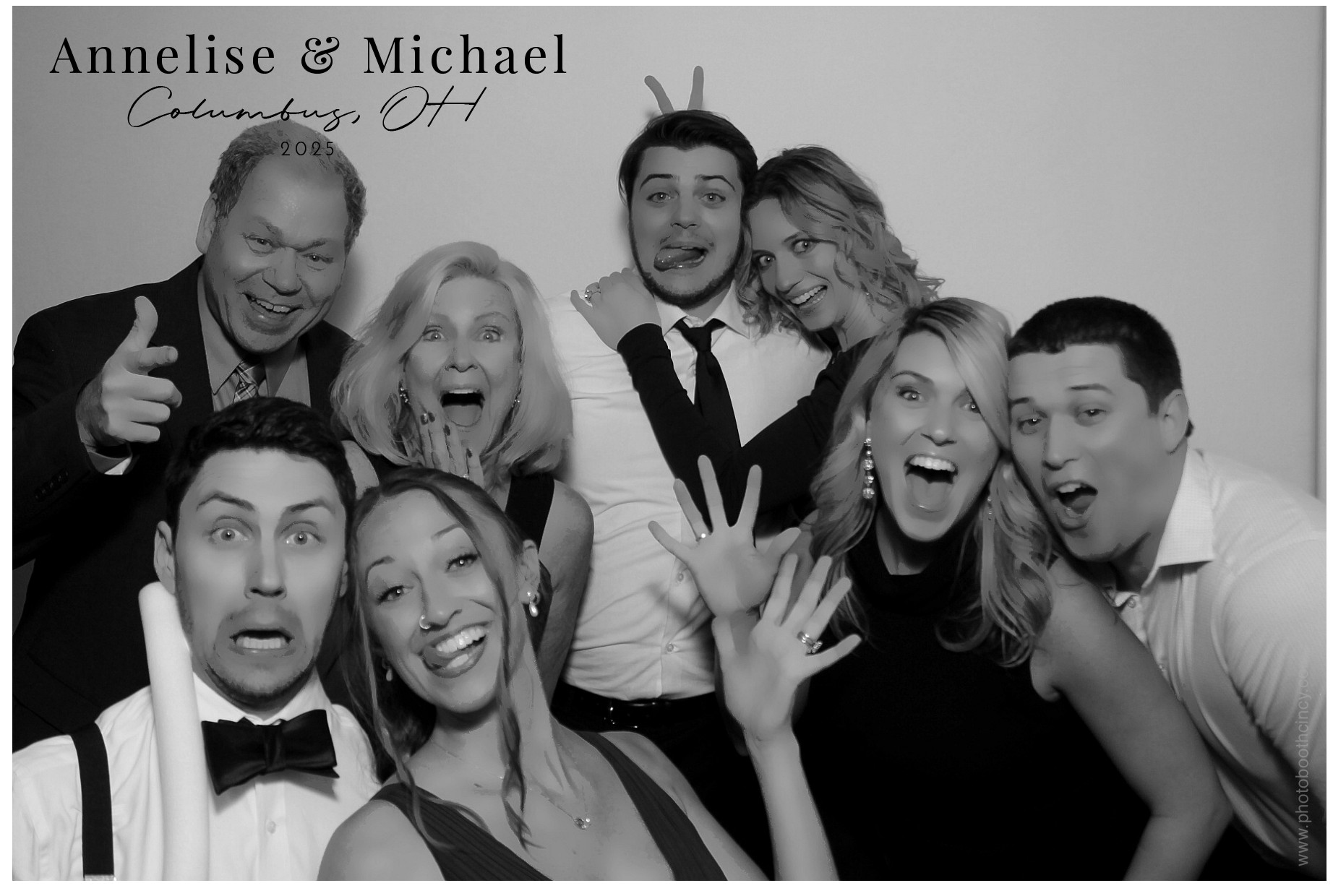 Annelise & Michael | View more photos from the event at gallery.photoboothcincy.com/u/PhotoBoothCincy/Annelise-Michael