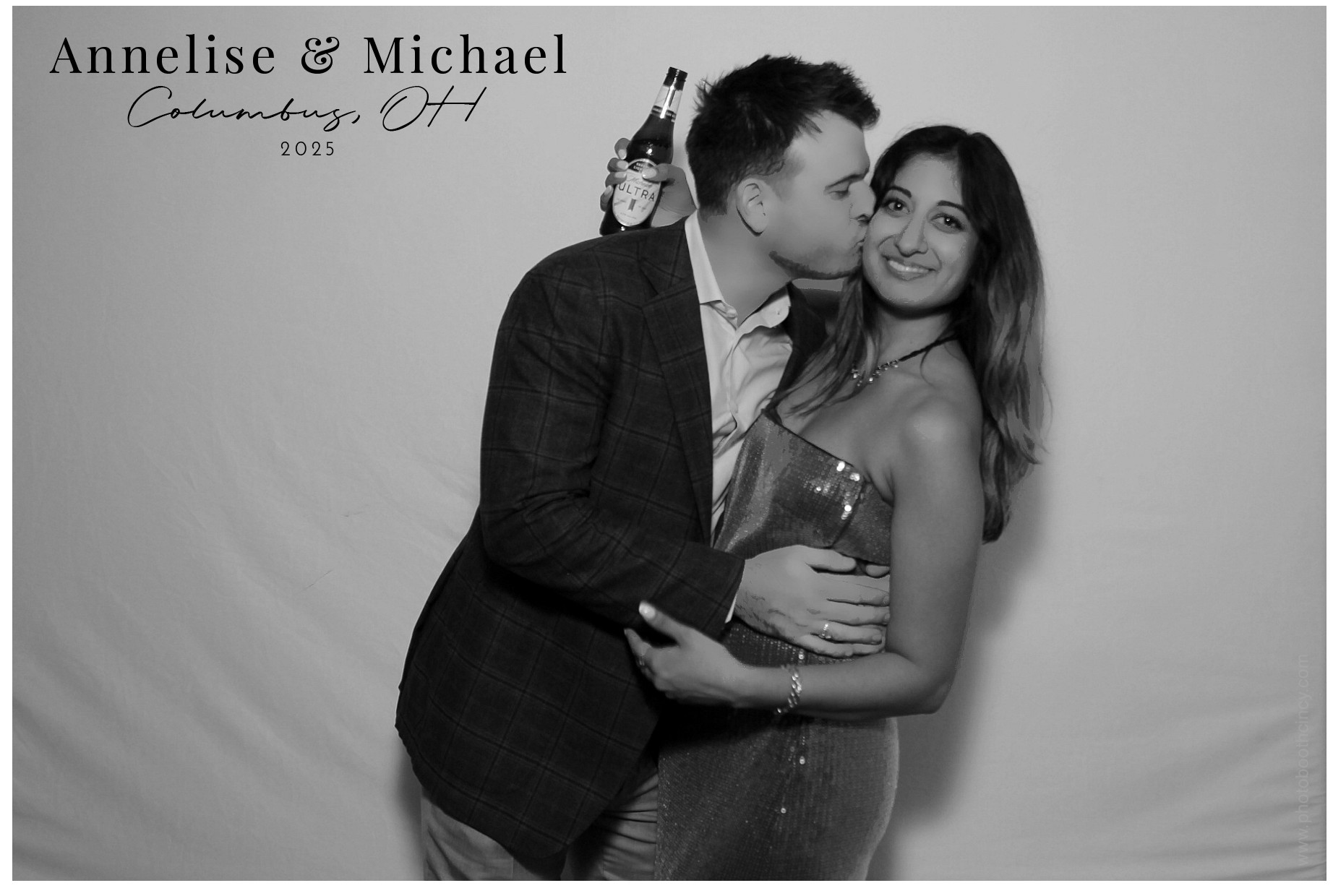 Annelise & Michael | View more photos from the event at gallery.photoboothcincy.com/u/PhotoBoothCincy/Annelise-Michael