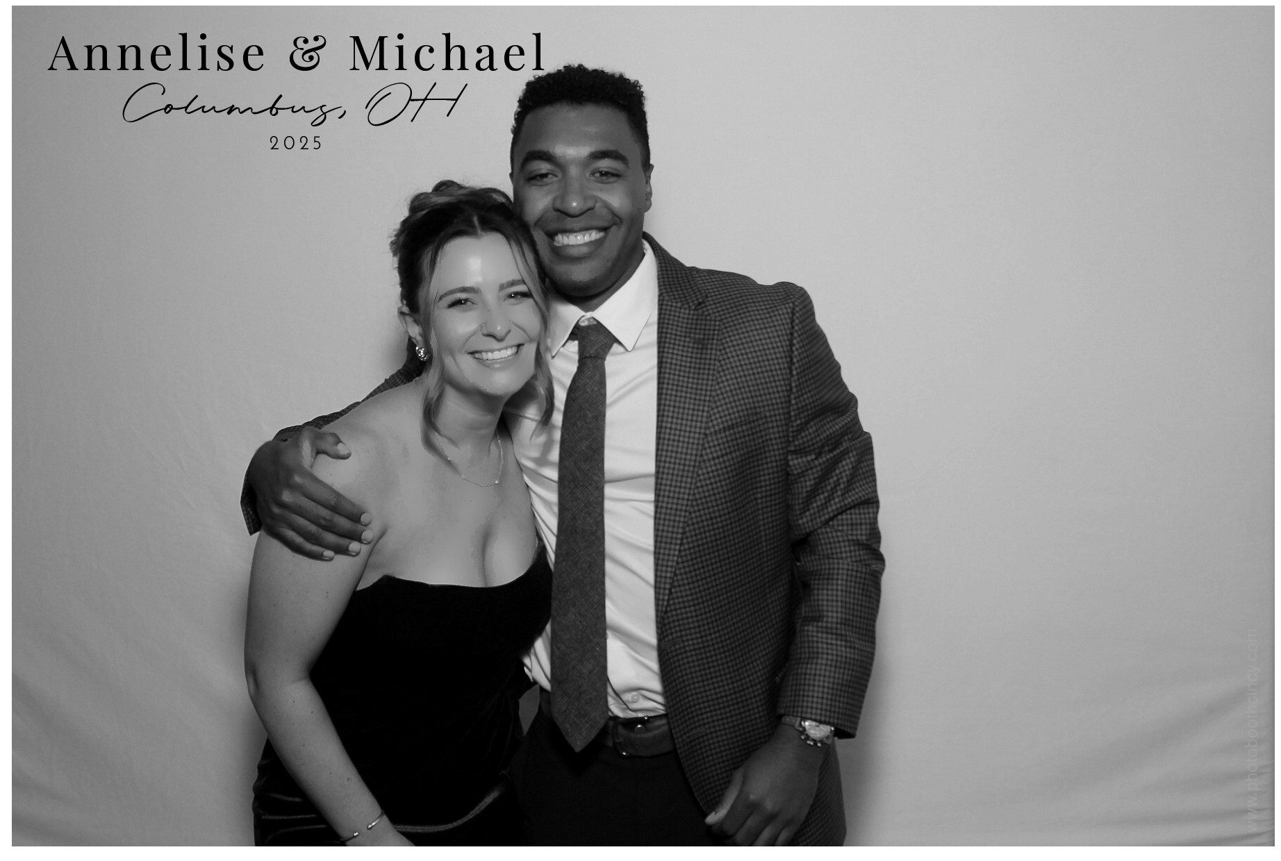 Annelise & Michael | View more photos from the event at gallery.photoboothcincy.com/u/PhotoBoothCincy/Annelise-Michael