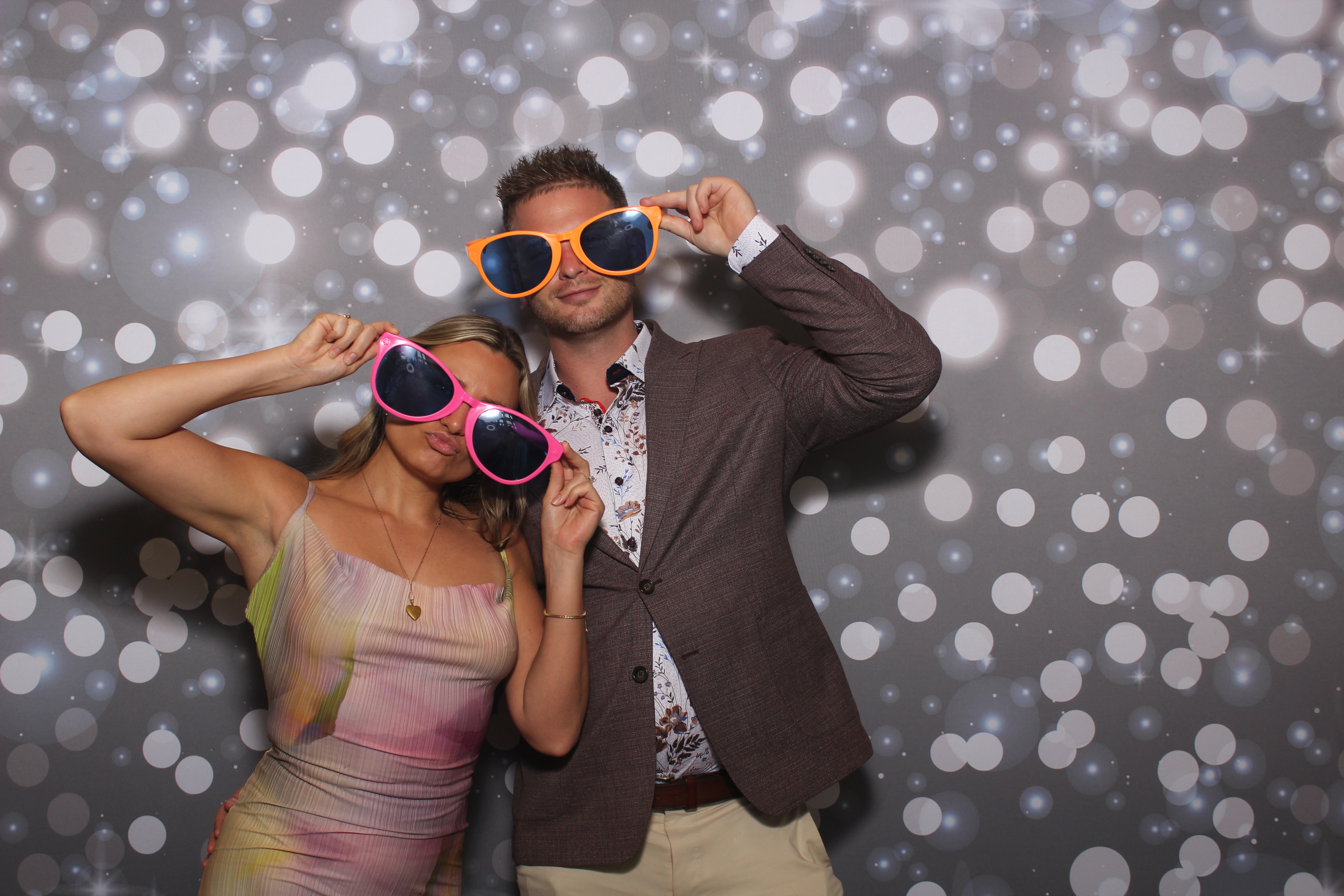 Ashleigh Lindsey Reception | View more photos from the event at gallery.photoboothcincy.com/u/PhotoBoothCincy/Ashleigh-Lindsey-Reception