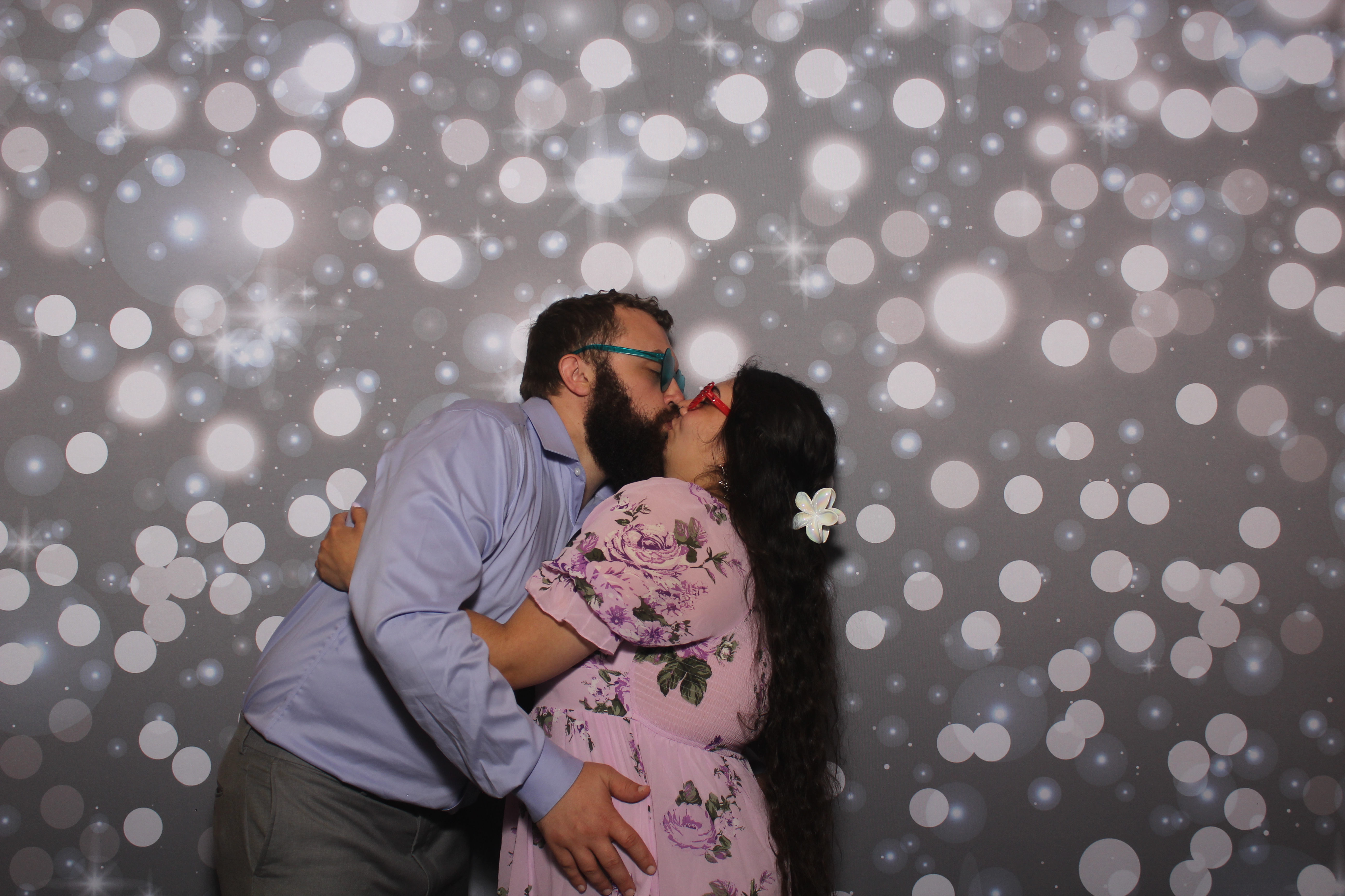 Ashleigh Lindsey Reception | View more photos from the event at gallery.photoboothcincy.com/u/PhotoBoothCincy/Ashleigh-Lindsey-Reception