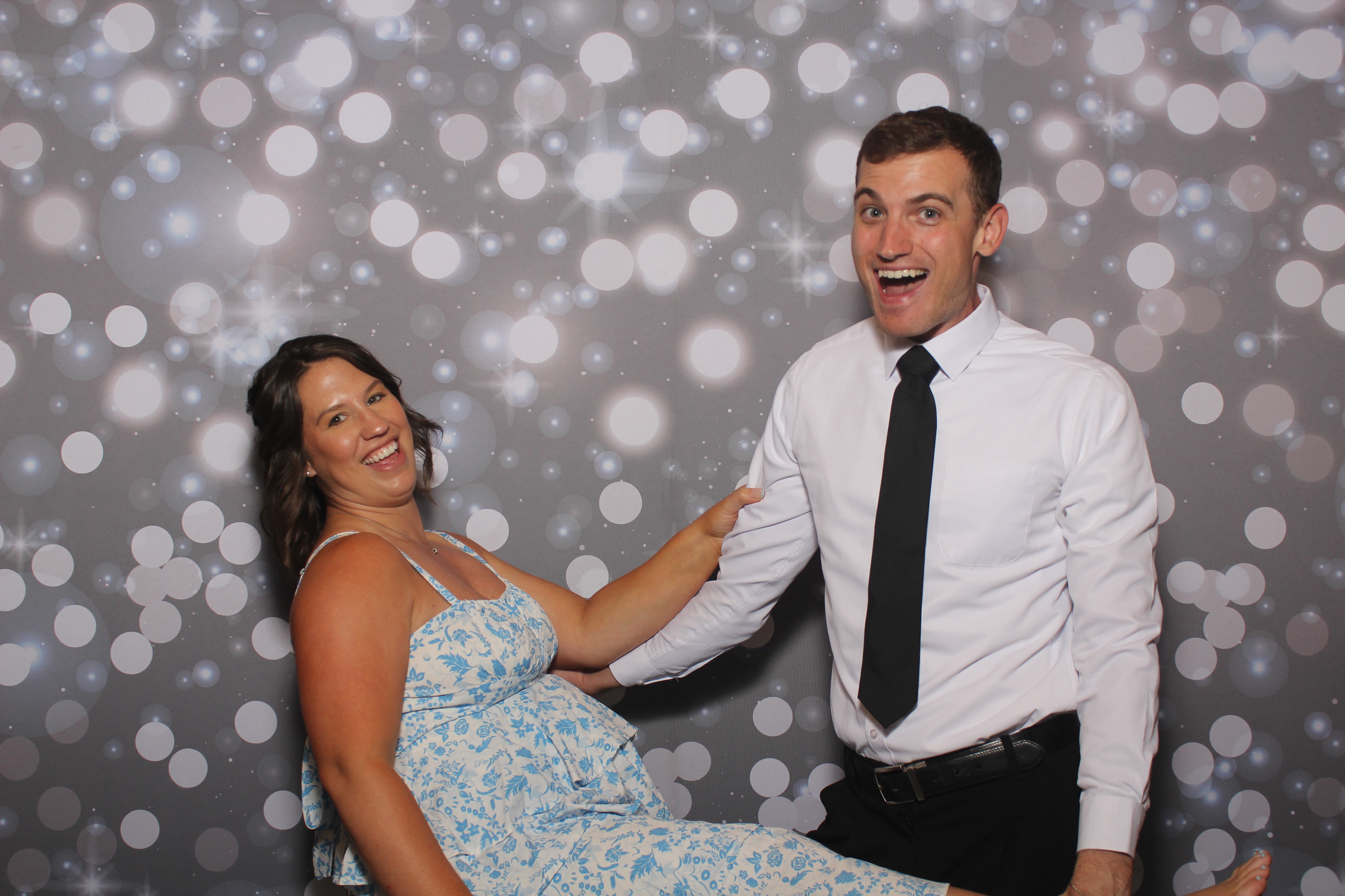 Ashleigh Lindsey Reception | View more photos from the event at gallery.photoboothcincy.com/u/PhotoBoothCincy/Ashleigh-Lindsey-Reception