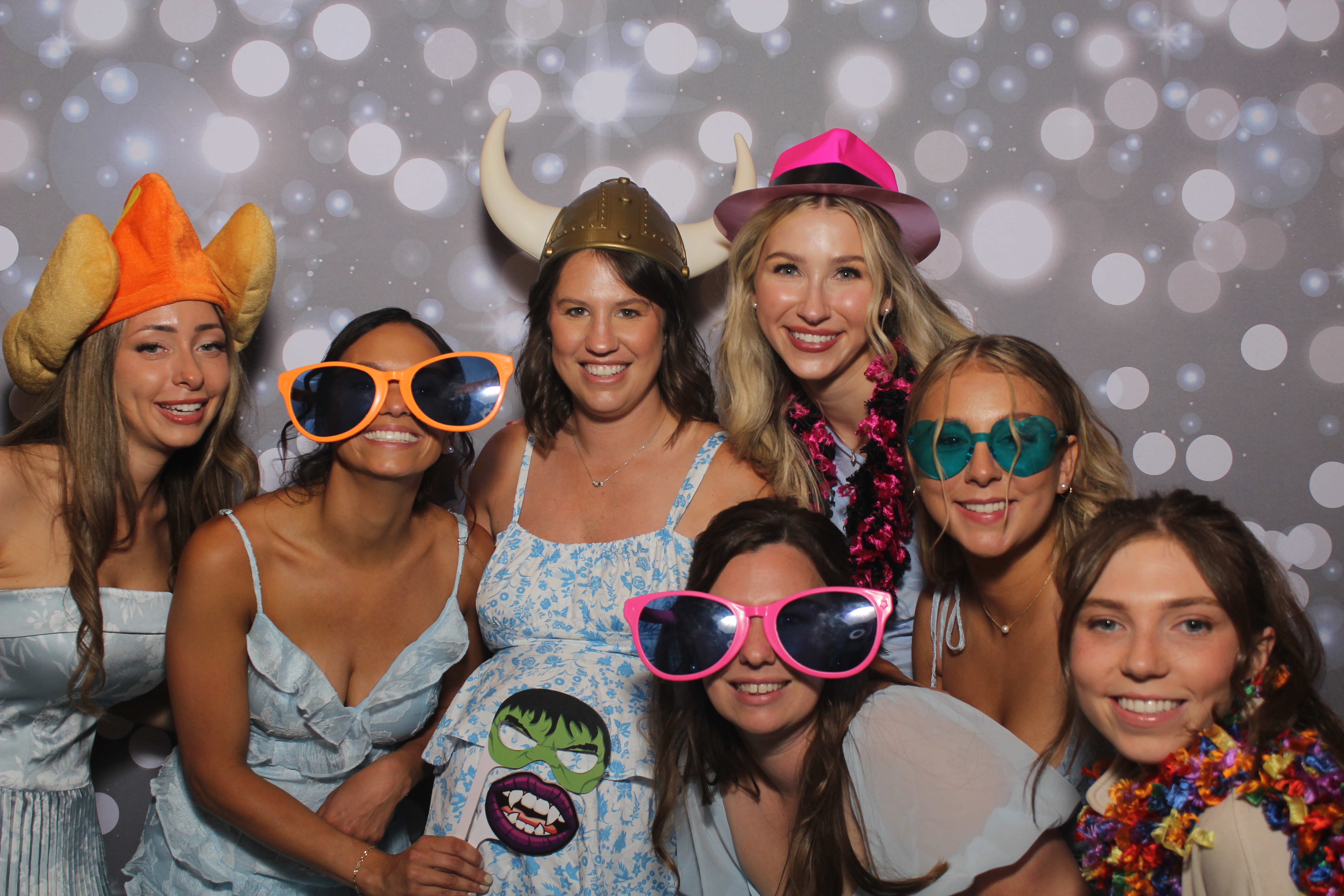 Ashleigh Lindsey Reception | View more photos from the event at gallery.photoboothcincy.com/u/PhotoBoothCincy/Ashleigh-Lindsey-Reception