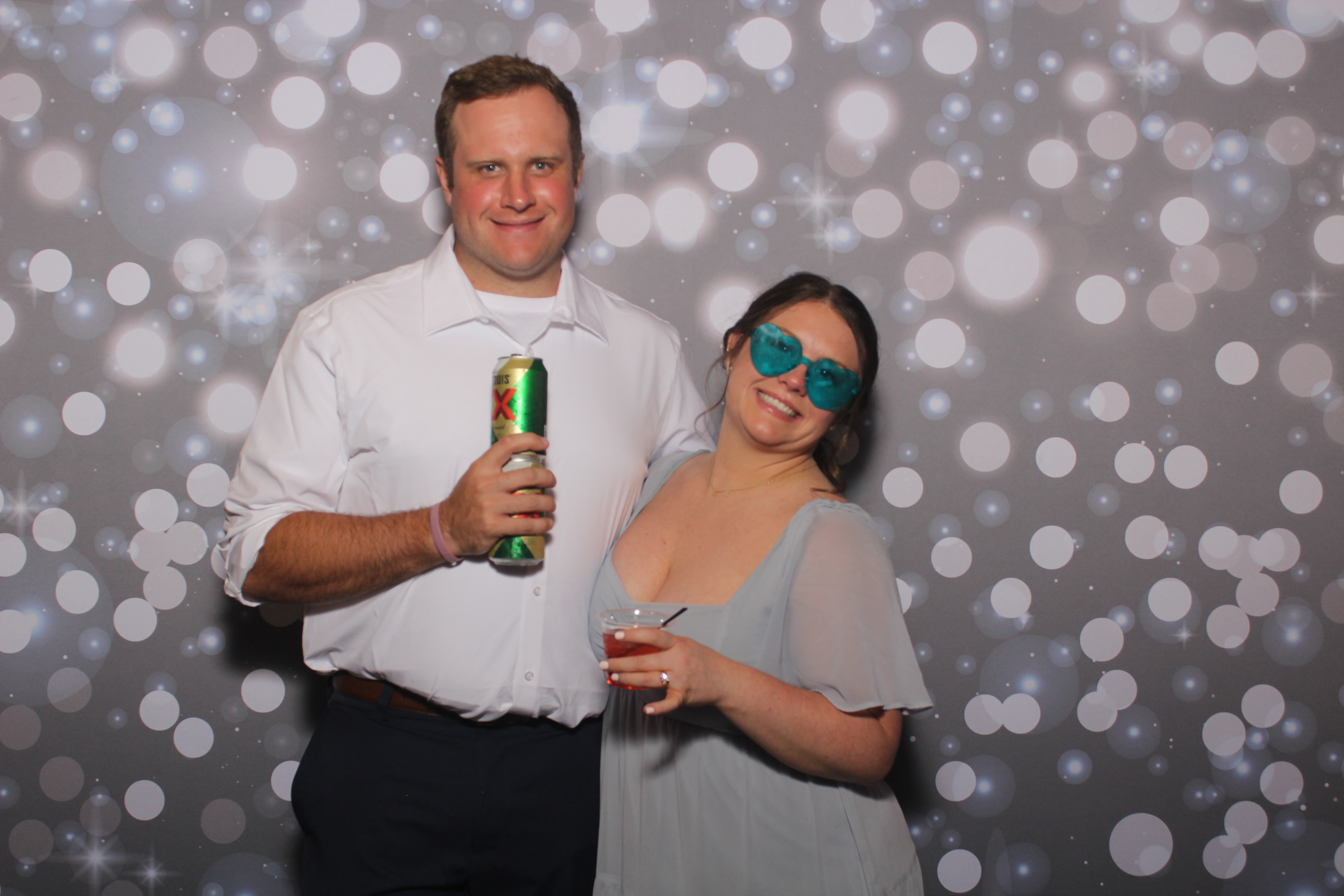 Ashleigh Lindsey Reception | View more photos from the event at gallery.photoboothcincy.com/u/PhotoBoothCincy/Ashleigh-Lindsey-Reception