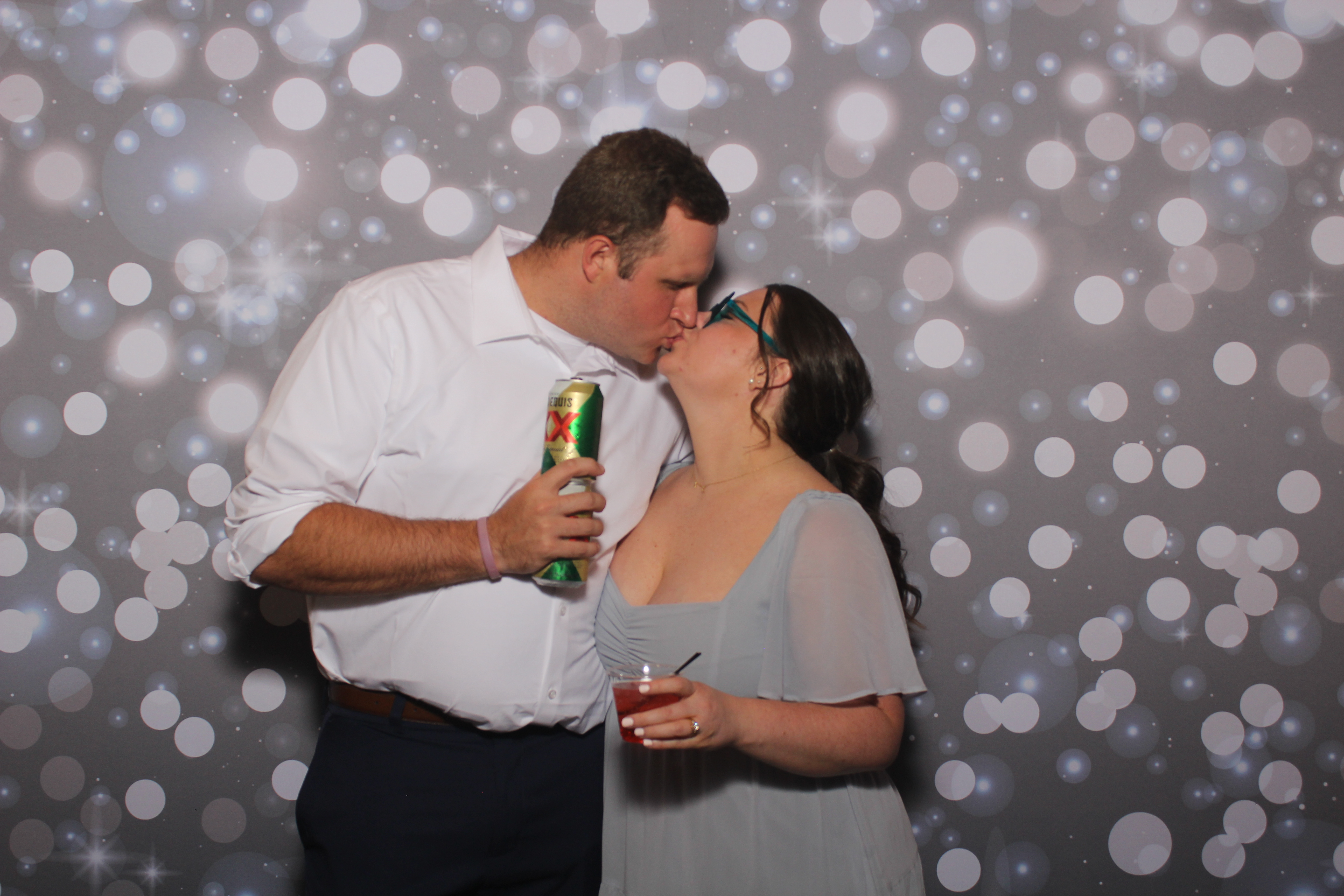 Ashleigh Lindsey Reception | View more photos from the event at gallery.photoboothcincy.com/u/PhotoBoothCincy/Ashleigh-Lindsey-Reception