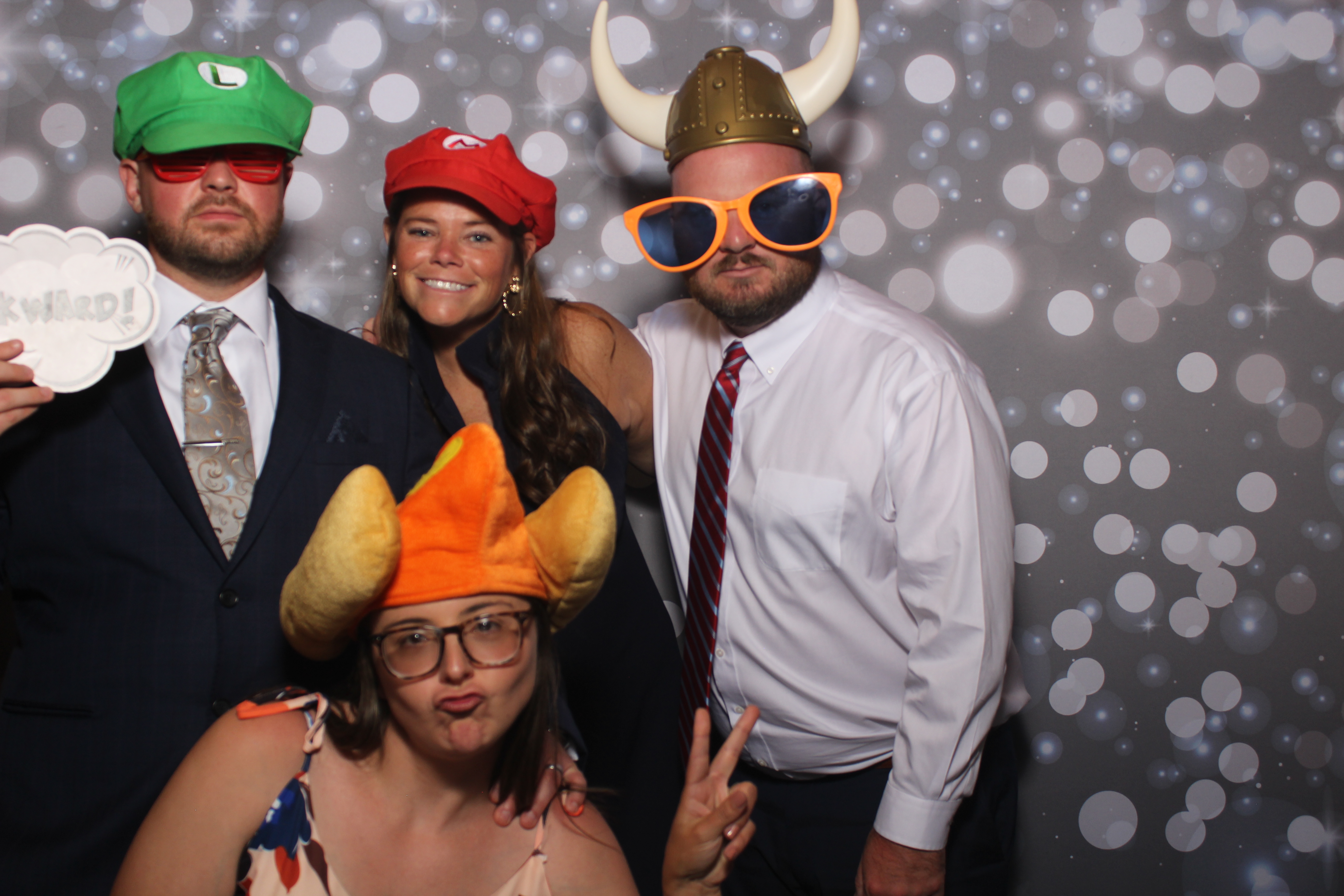 Ashleigh Lindsey Reception | View more photos from the event at gallery.photoboothcincy.com/u/PhotoBoothCincy/Ashleigh-Lindsey-Reception