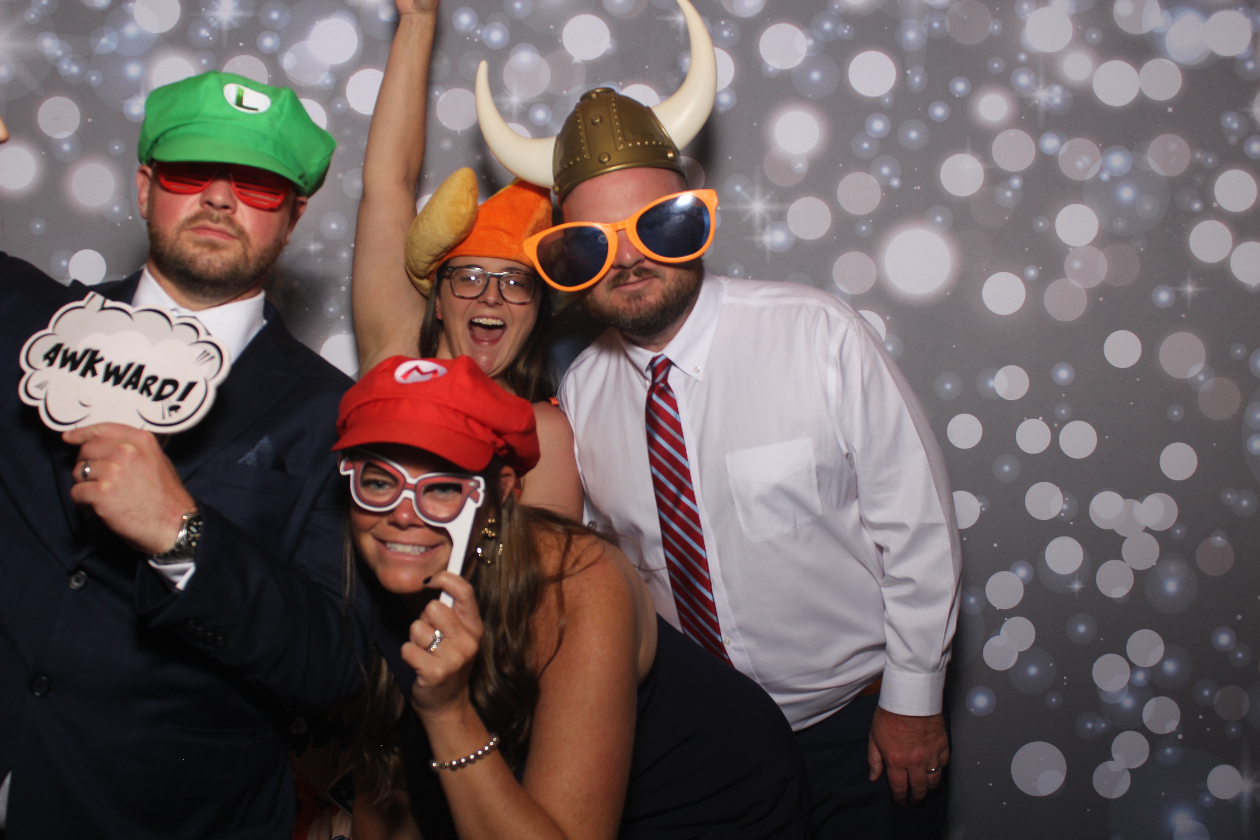 Ashleigh Lindsey Reception | View more photos from the event at gallery.photoboothcincy.com/u/PhotoBoothCincy/Ashleigh-Lindsey-Reception