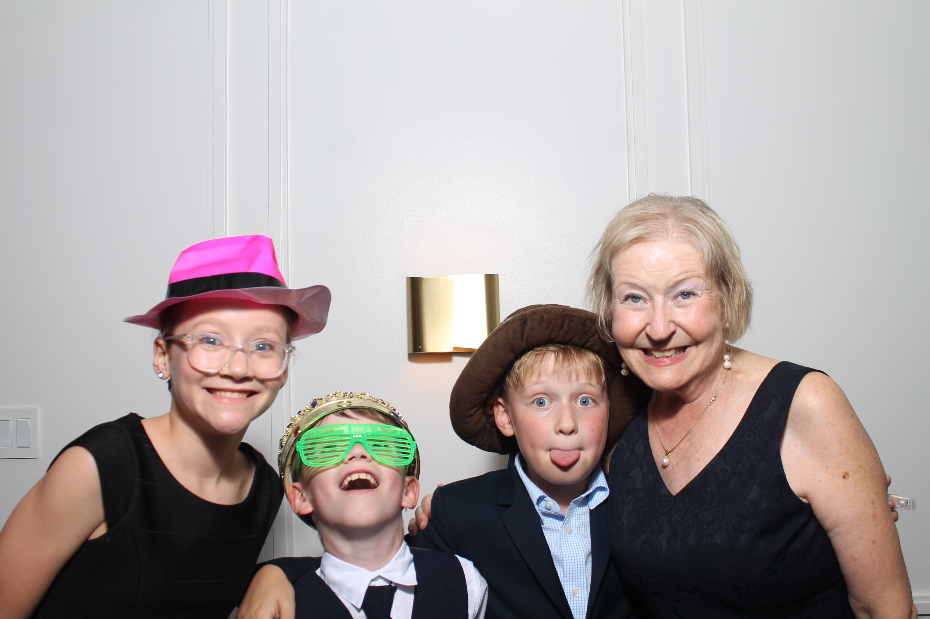 Ashton Spann Reception | View more photos from the event at gallery.photoboothcincy.com/u/PhotoBoothCincy/Ashton-Spann-Reception
