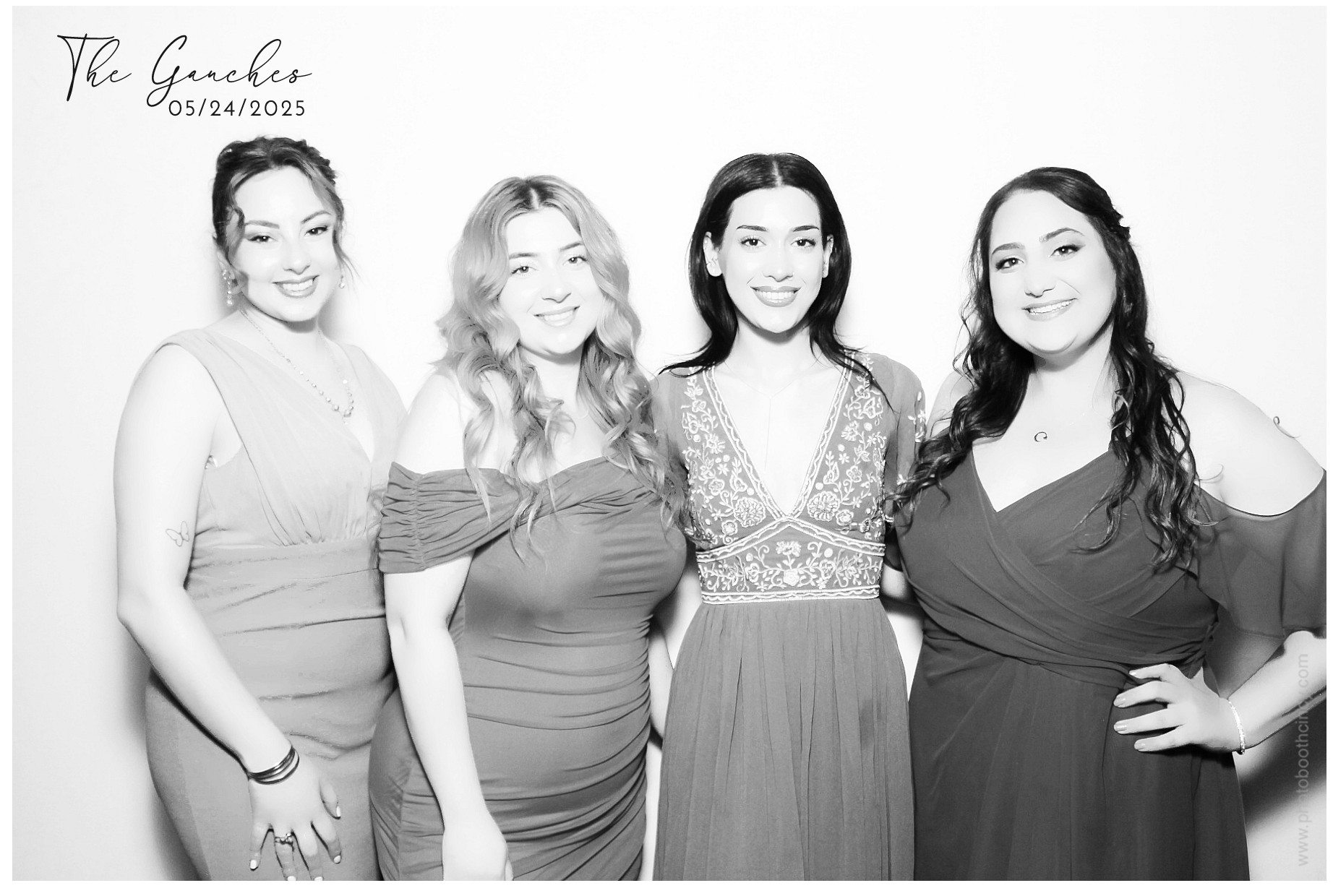Aya & Brian's Wedding | View more photos from the event at gallery.photoboothcincy.com/u/PhotoBoothCincy/Aya-Brians-Wedding