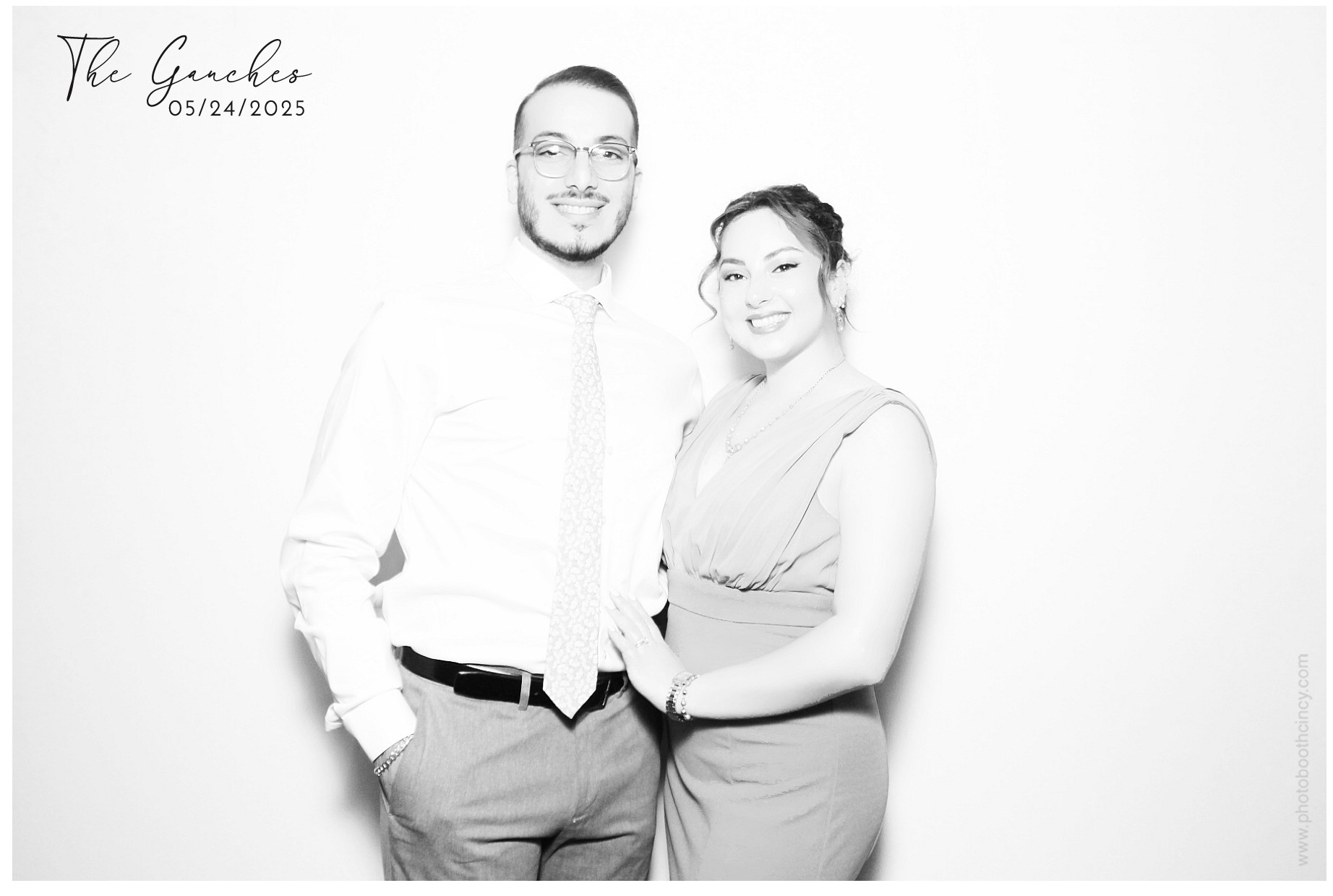 Aya & Brian's Wedding | View more photos from the event at gallery.photoboothcincy.com/u/PhotoBoothCincy/Aya-Brians-Wedding