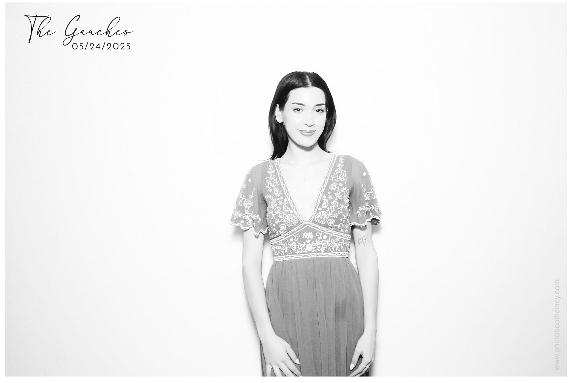 Aya & Brian's Wedding | View more photos from the event at gallery.photoboothcincy.com/u/PhotoBoothCincy/Aya-Brians-Wedding