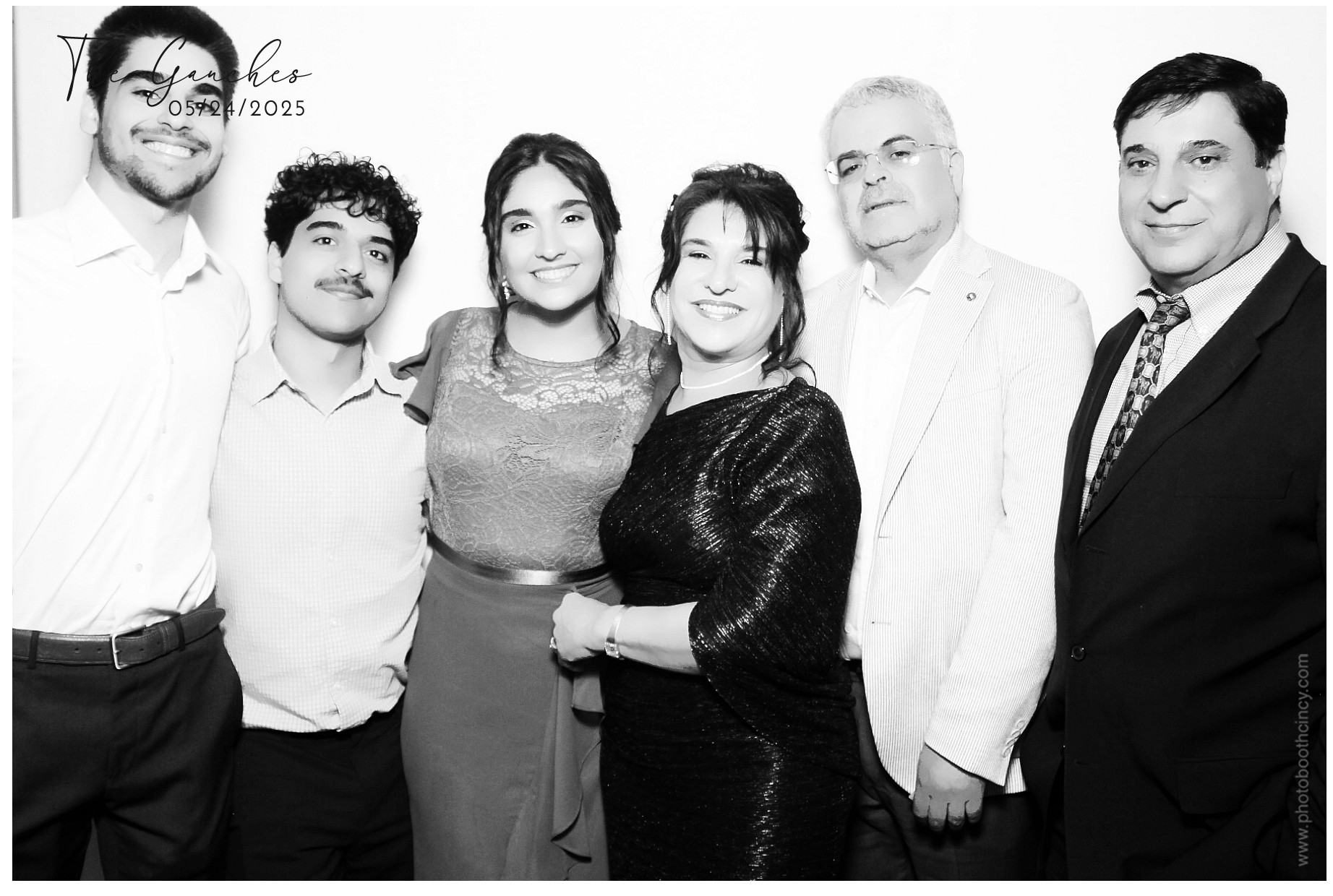 Aya & Brian's Wedding | View more photos from the event at gallery.photoboothcincy.com/u/PhotoBoothCincy/Aya-Brians-Wedding