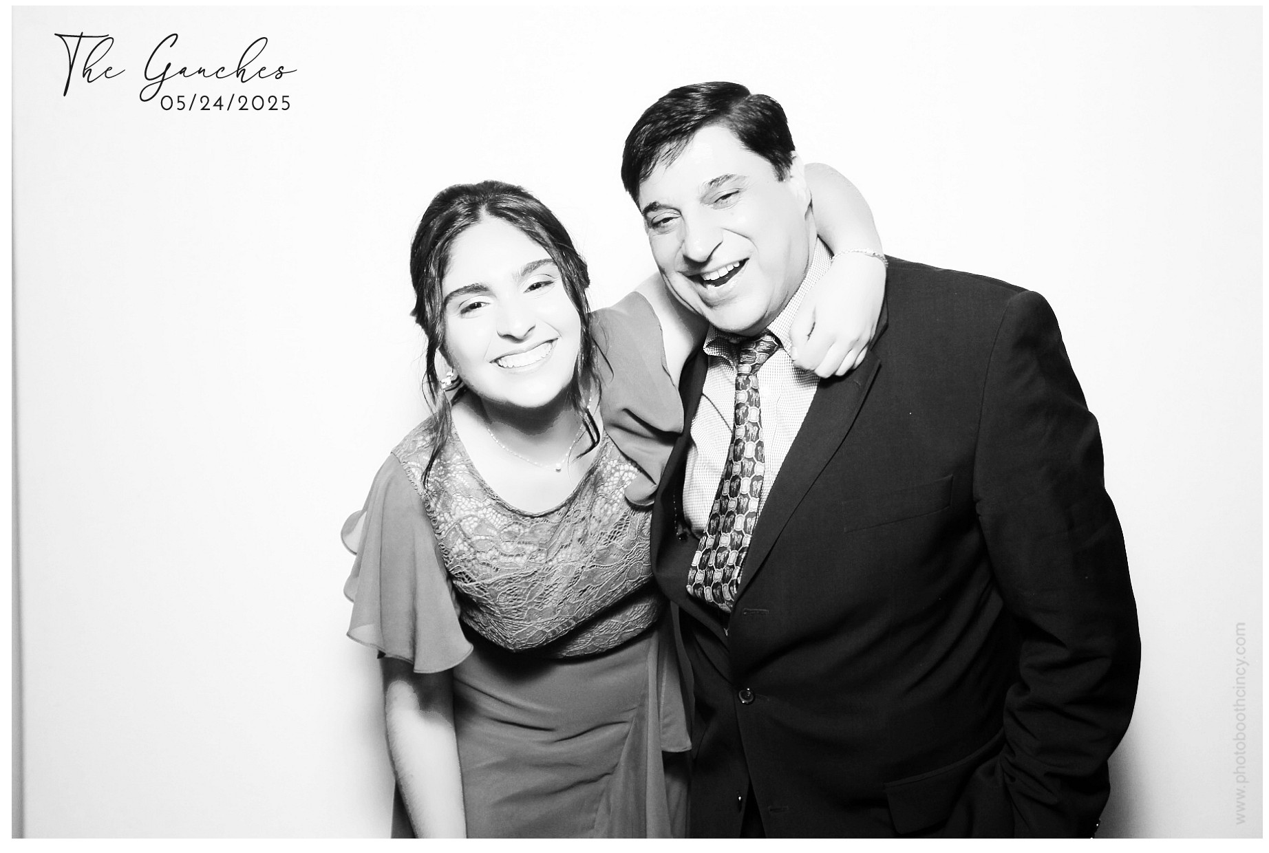 Aya & Brian's Wedding | View more photos from the event at gallery.photoboothcincy.com/u/PhotoBoothCincy/Aya-Brians-Wedding