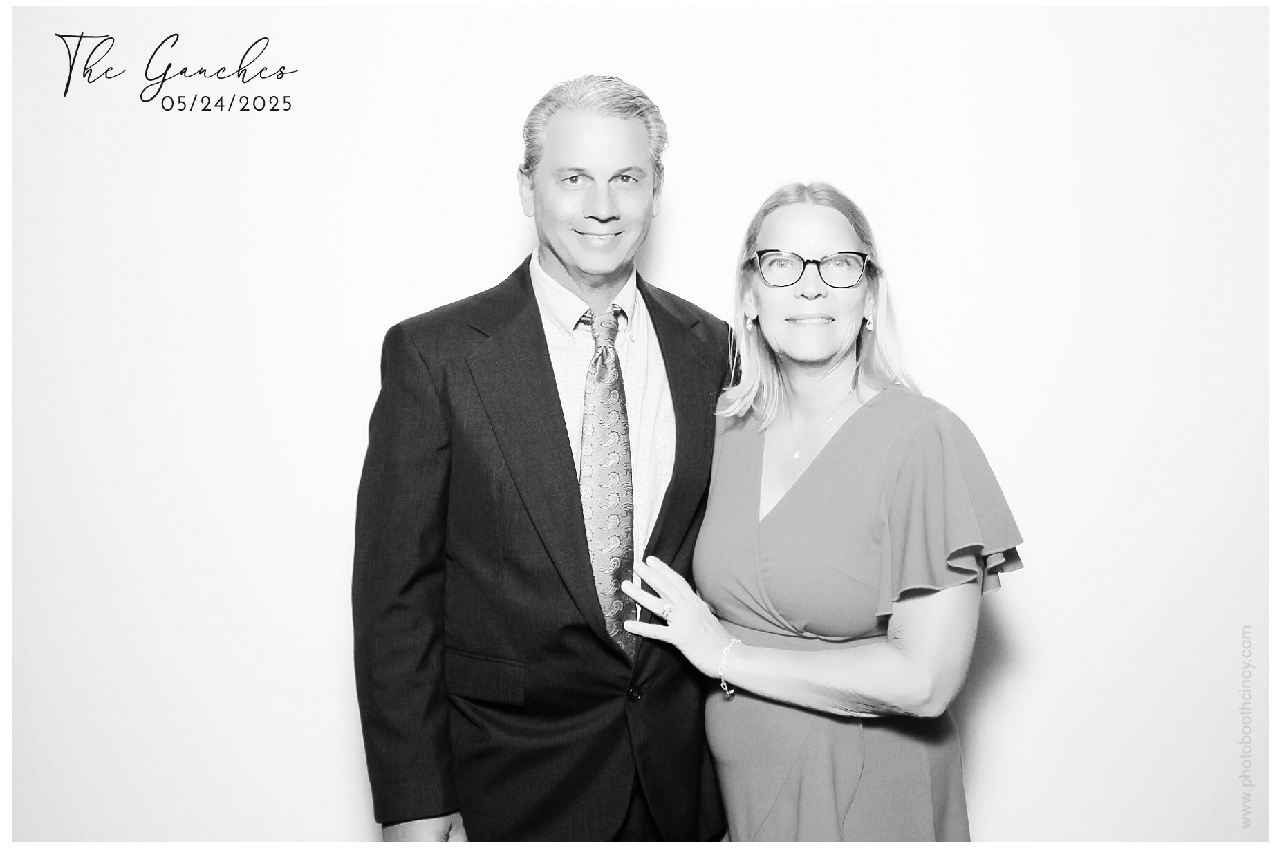 Aya & Brian's Wedding | View more photos from the event at gallery.photoboothcincy.com/u/PhotoBoothCincy/Aya-Brians-Wedding