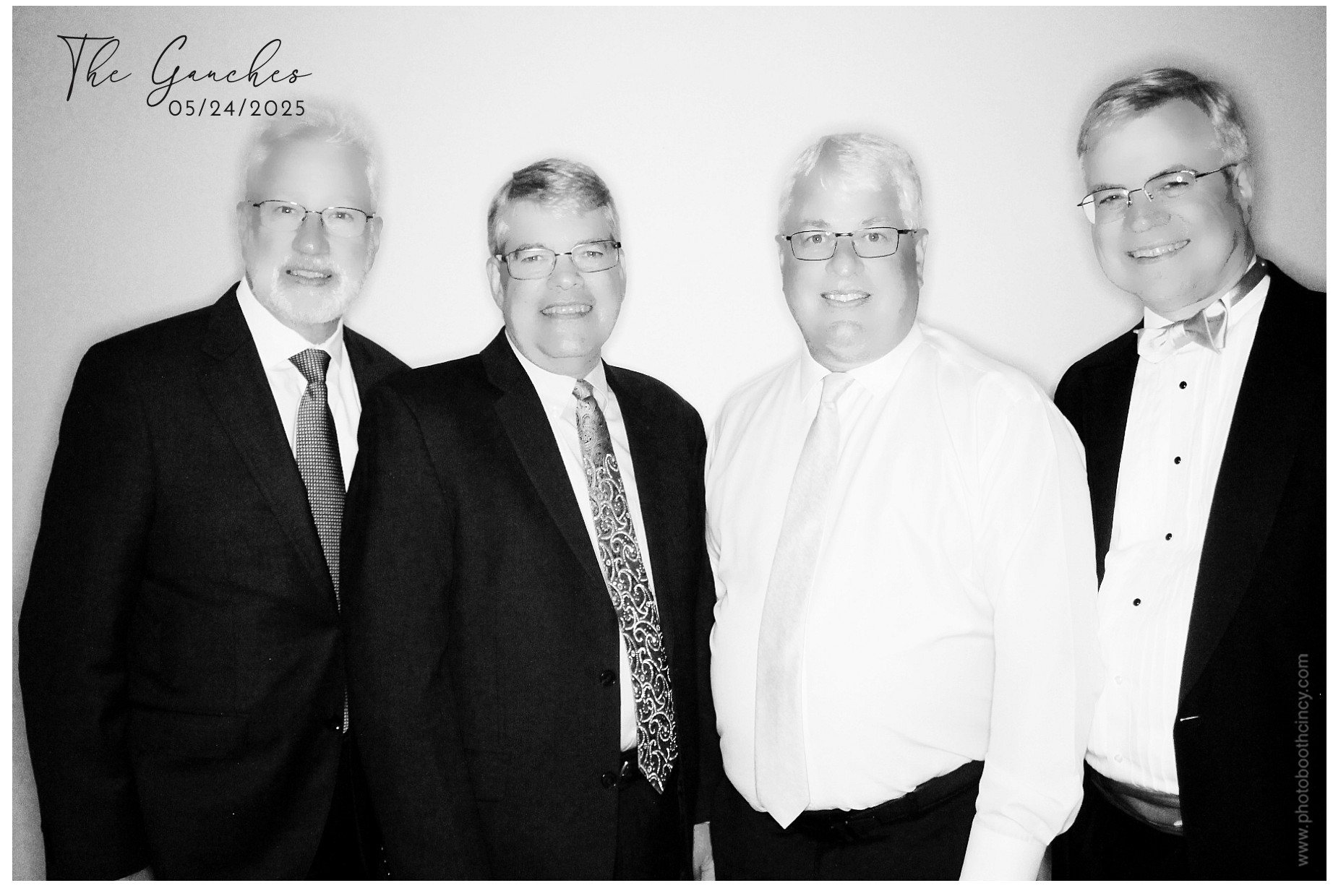 Aya & Brian's Wedding | View more photos from the event at gallery.photoboothcincy.com/u/PhotoBoothCincy/Aya-Brians-Wedding