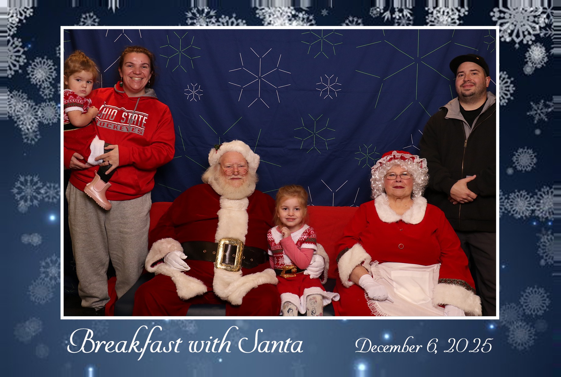 BREAKFAST WITH SANTA | View more photos from the event at gallery.photoboothcincy.com/u/PhotoBoothCincy/BREAKFAST-WITH-SANTA