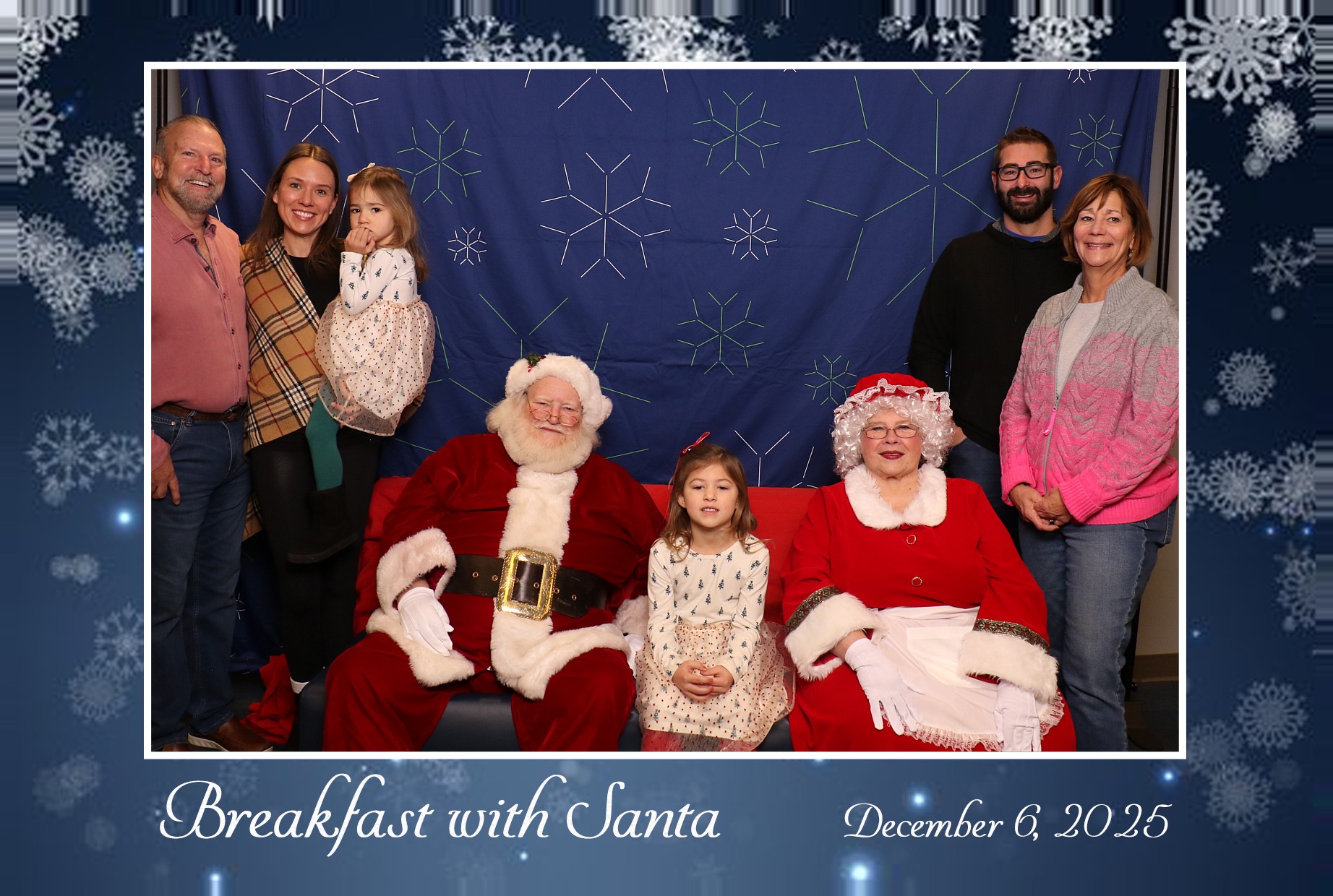 BREAKFAST WITH SANTA | View more photos from the event at gallery.photoboothcincy.com/u/PhotoBoothCincy/BREAKFAST-WITH-SANTA