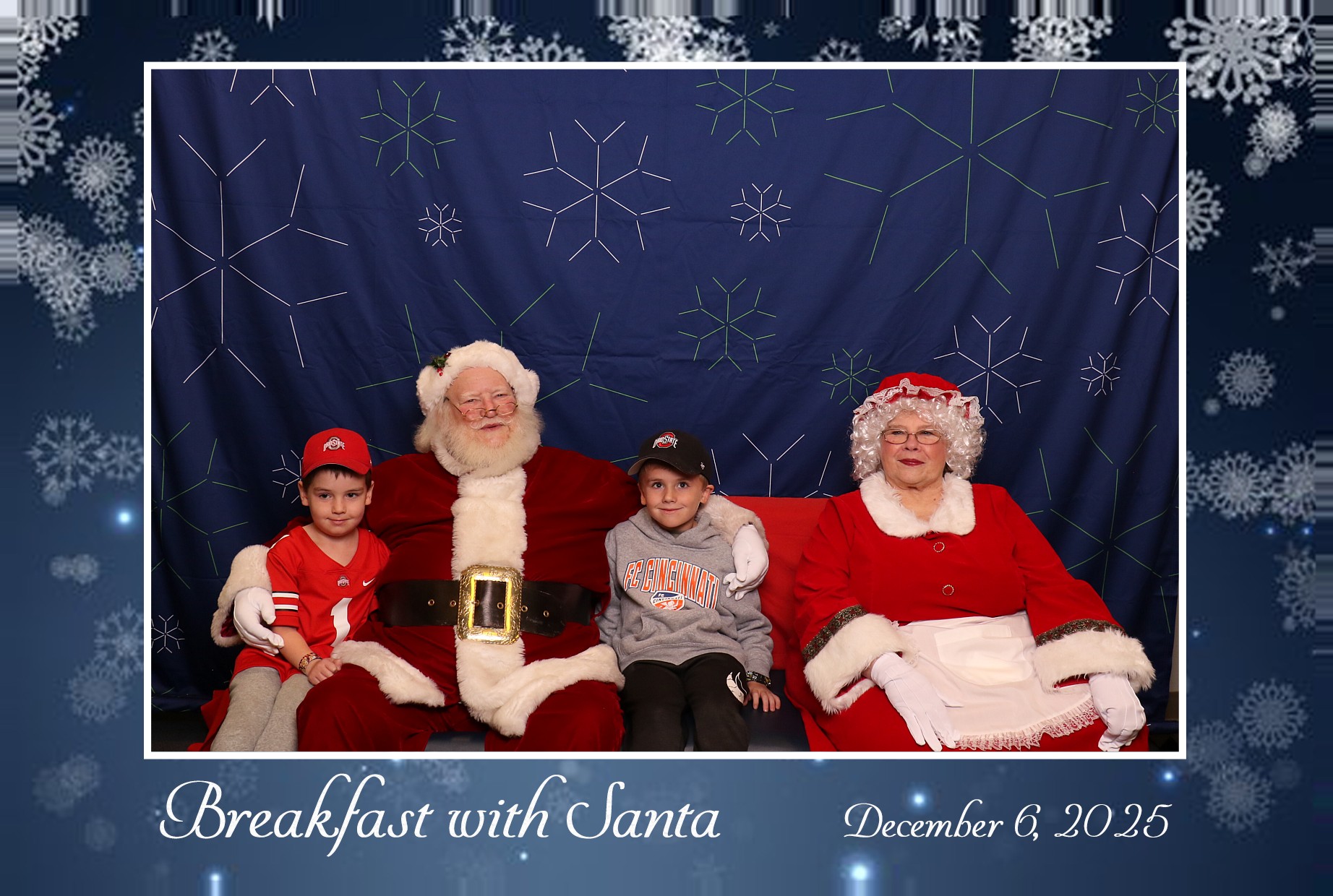 BREAKFAST WITH SANTA | View more photos from the event at gallery.photoboothcincy.com/u/PhotoBoothCincy/BREAKFAST-WITH-SANTA