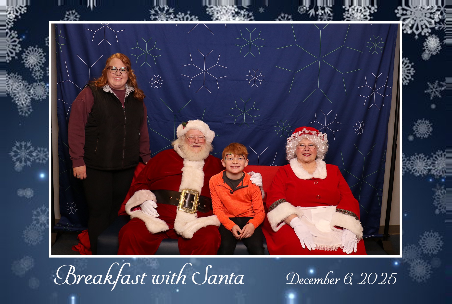 BREAKFAST WITH SANTA | View more photos from the event at gallery.photoboothcincy.com/u/PhotoBoothCincy/BREAKFAST-WITH-SANTA