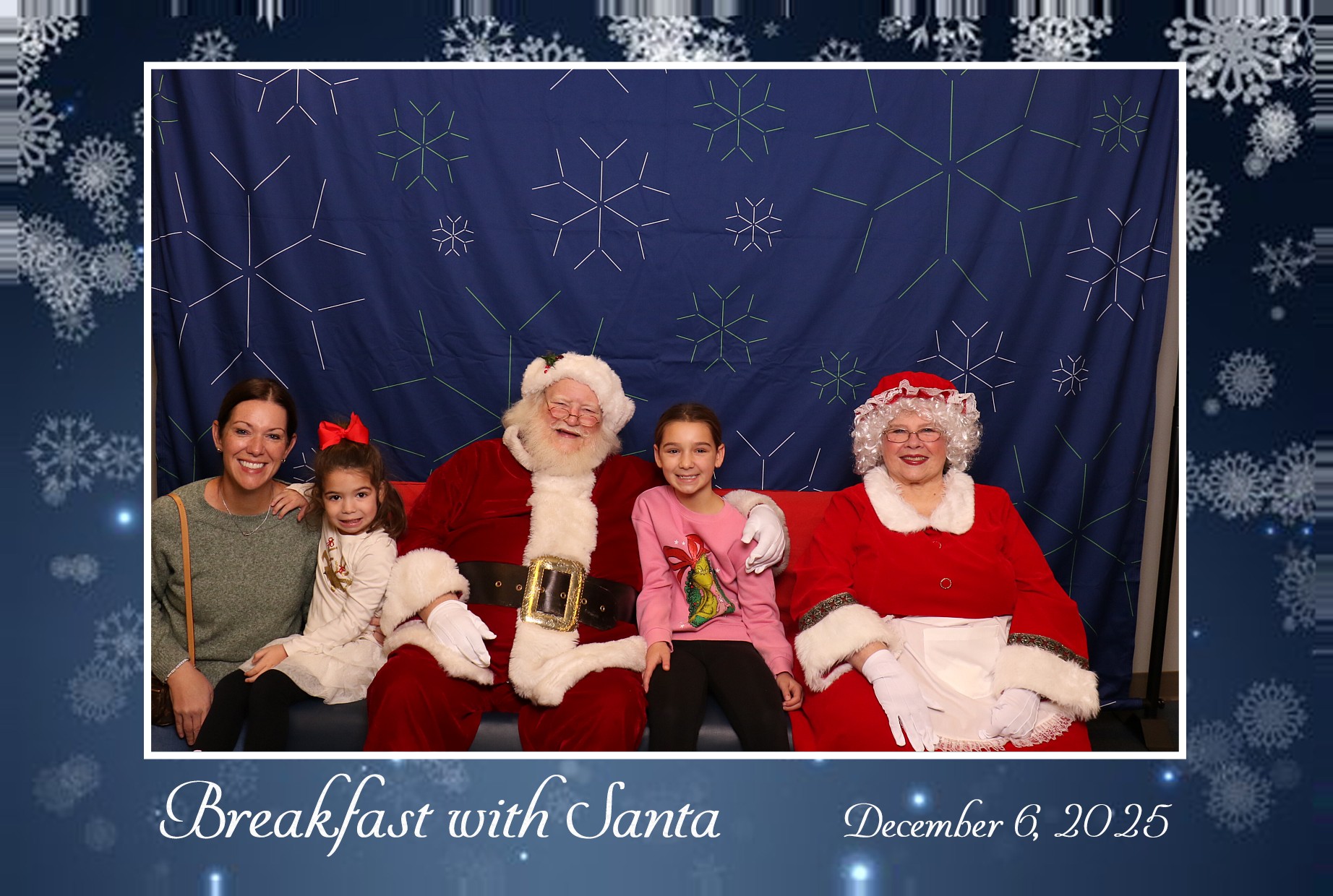 BREAKFAST WITH SANTA | View more photos from the event at gallery.photoboothcincy.com/u/PhotoBoothCincy/BREAKFAST-WITH-SANTA
