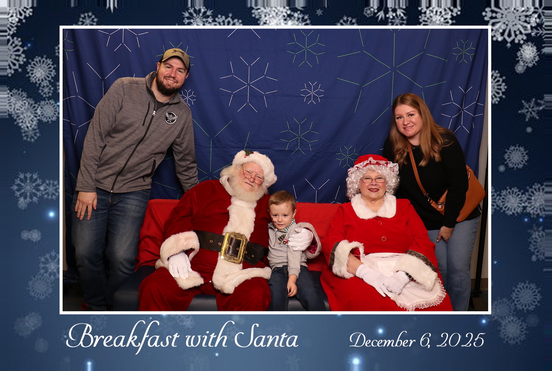 BREAKFAST WITH SANTA | View more photos from the event at gallery.photoboothcincy.com/u/PhotoBoothCincy/BREAKFAST-WITH-SANTA