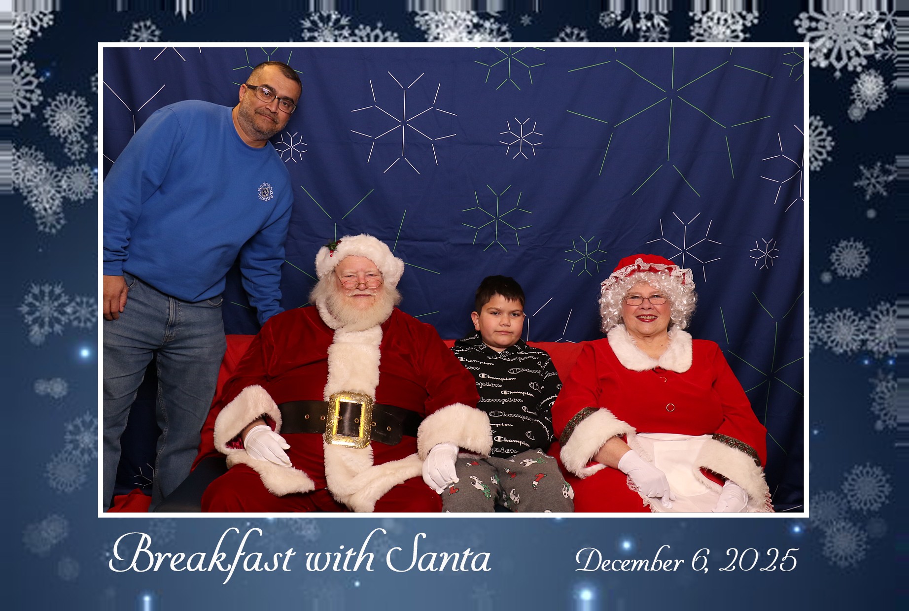 BREAKFAST WITH SANTA | View more photos from the event at gallery.photoboothcincy.com/u/PhotoBoothCincy/BREAKFAST-WITH-SANTA