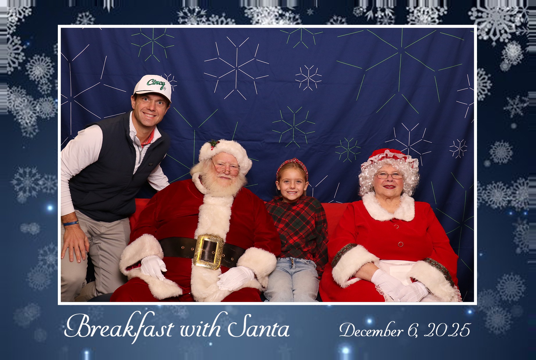 BREAKFAST WITH SANTA | View more photos from the event at gallery.photoboothcincy.com/u/PhotoBoothCincy/BREAKFAST-WITH-SANTA