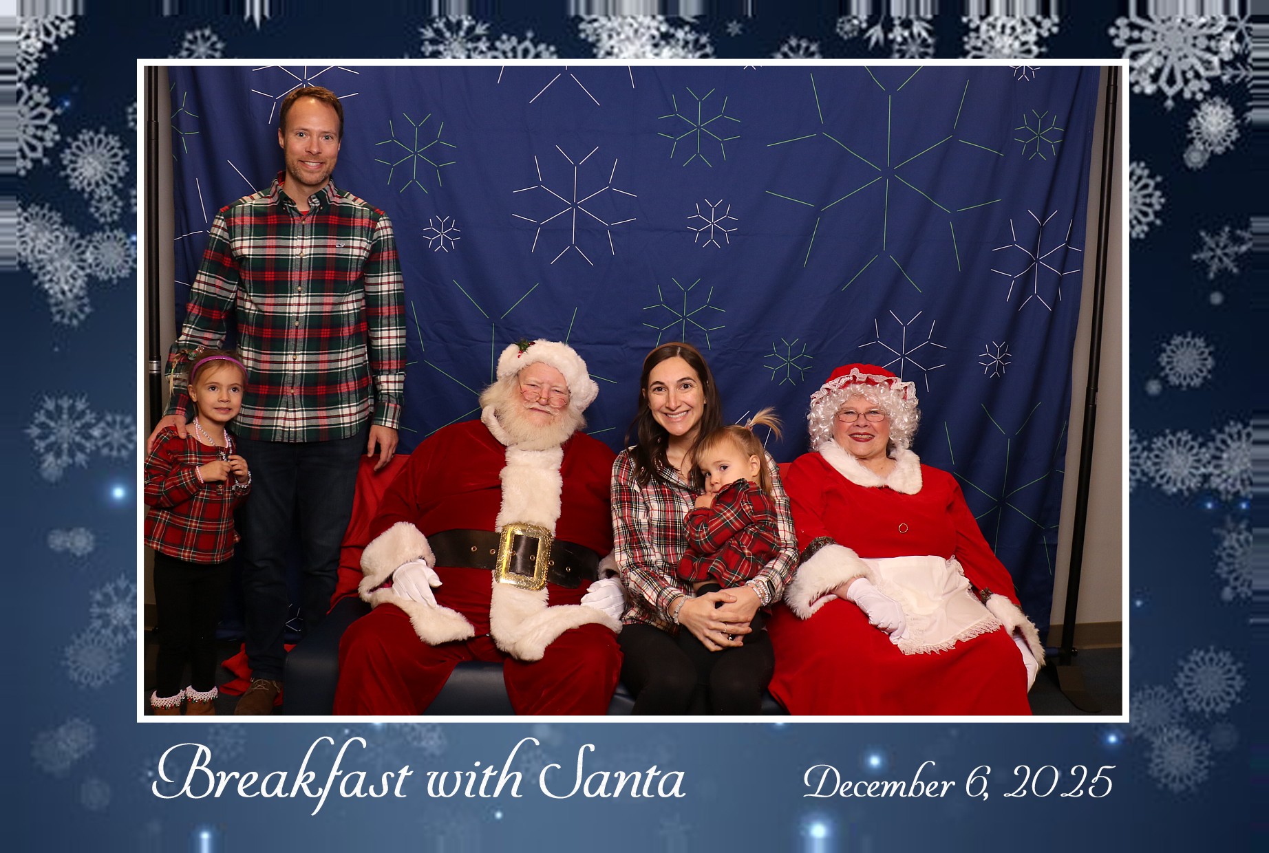 BREAKFAST WITH SANTA | View more photos from the event at gallery.photoboothcincy.com/u/PhotoBoothCincy/BREAKFAST-WITH-SANTA