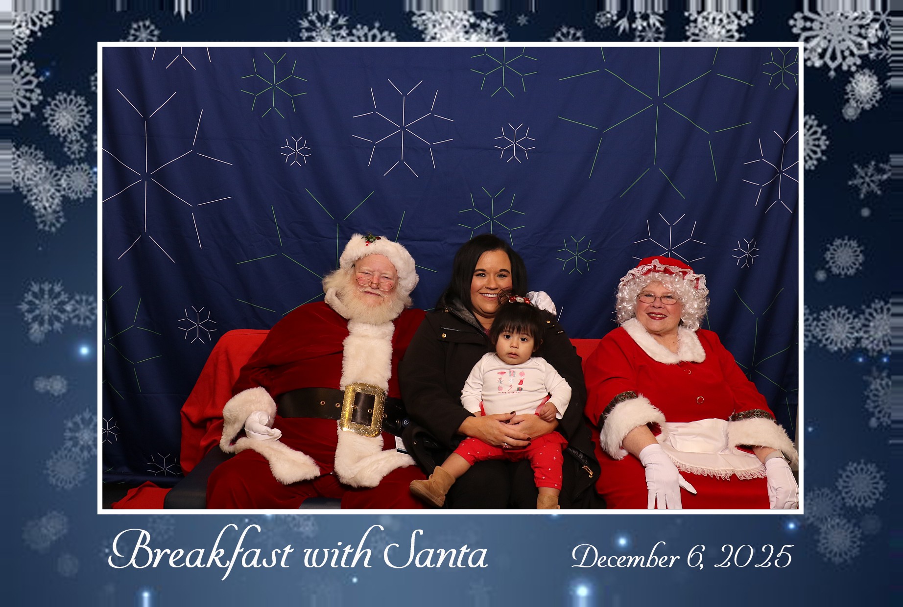 BREAKFAST WITH SANTA | View more photos from the event at gallery.photoboothcincy.com/u/PhotoBoothCincy/BREAKFAST-WITH-SANTA