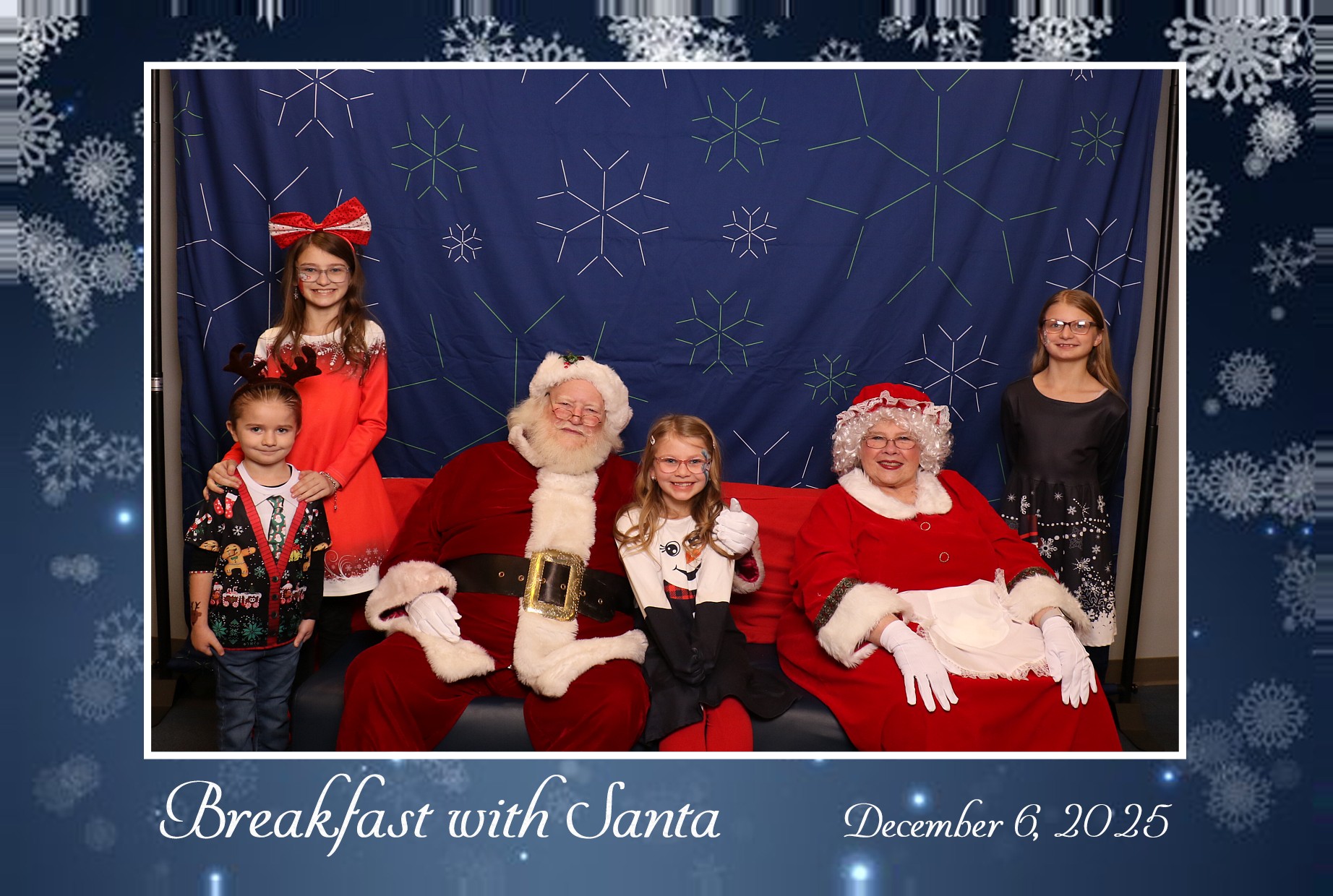BREAKFAST WITH SANTA | View more photos from the event at gallery.photoboothcincy.com/u/PhotoBoothCincy/BREAKFAST-WITH-SANTA