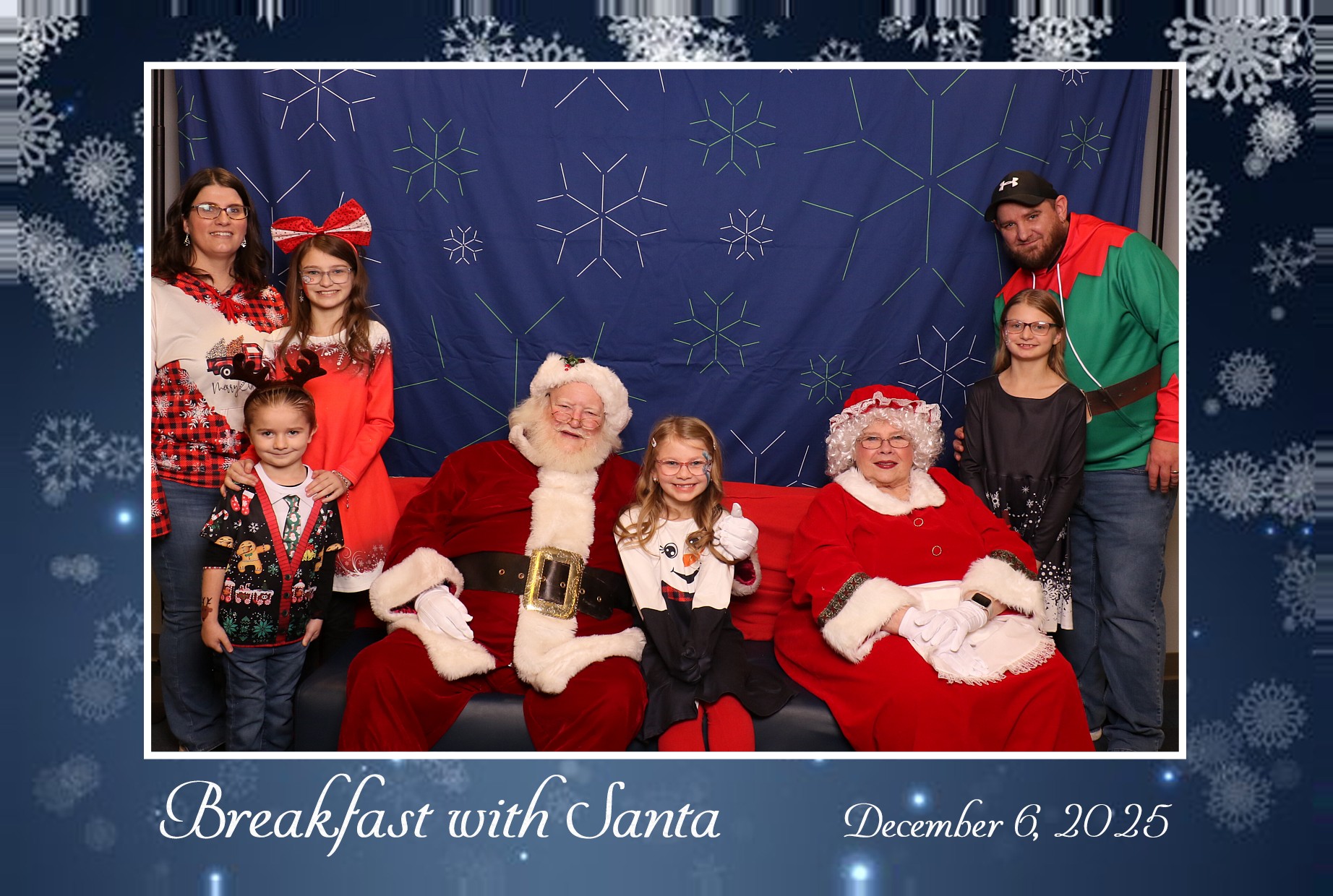 BREAKFAST WITH SANTA | View more photos from the event at gallery.photoboothcincy.com/u/PhotoBoothCincy/BREAKFAST-WITH-SANTA