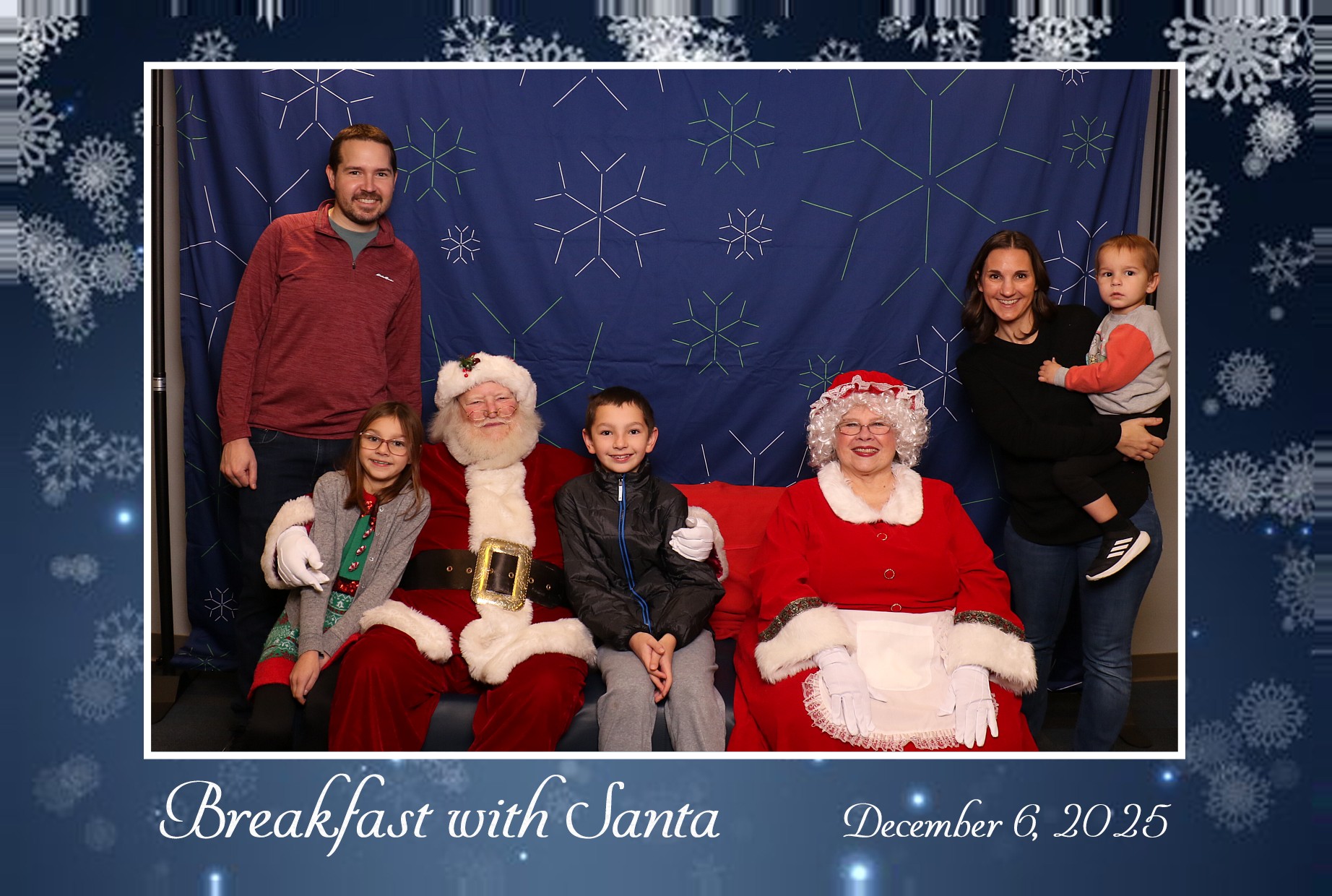 BREAKFAST WITH SANTA | View more photos from the event at gallery.photoboothcincy.com/u/PhotoBoothCincy/BREAKFAST-WITH-SANTA