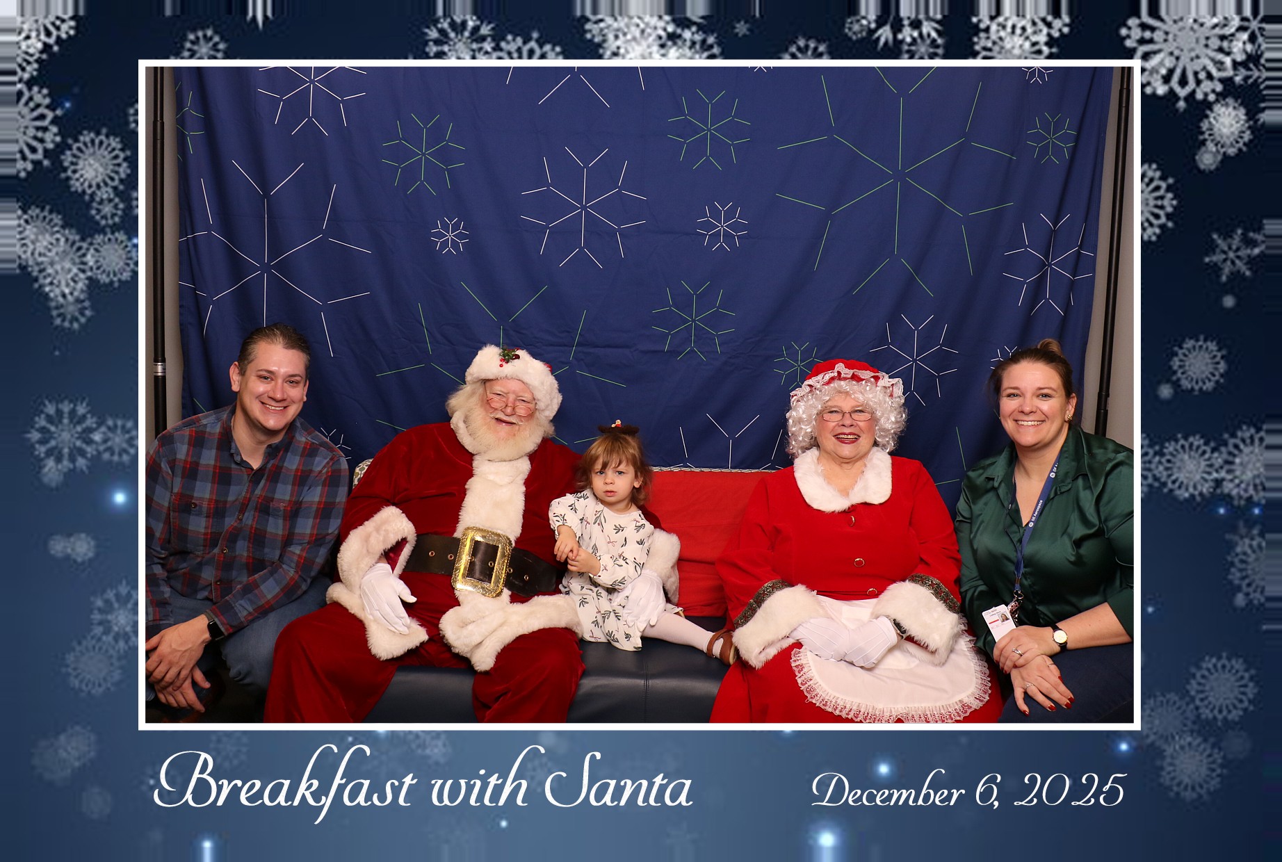 BREAKFAST WITH SANTA | View more photos from the event at gallery.photoboothcincy.com/u/PhotoBoothCincy/BREAKFAST-WITH-SANTA