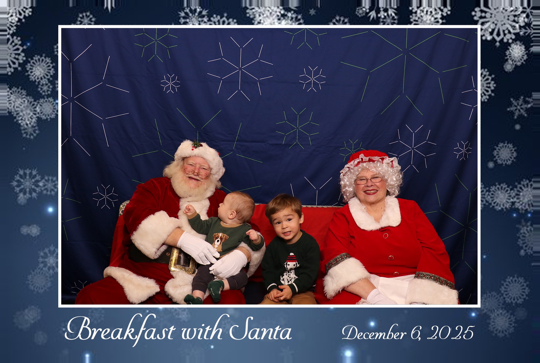 BREAKFAST WITH SANTA | View more photos from the event at gallery.photoboothcincy.com/u/PhotoBoothCincy/BREAKFAST-WITH-SANTA