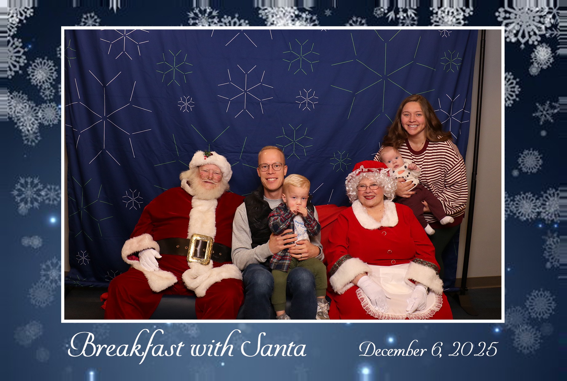 BREAKFAST WITH SANTA | View more photos from the event at gallery.photoboothcincy.com/u/PhotoBoothCincy/BREAKFAST-WITH-SANTA