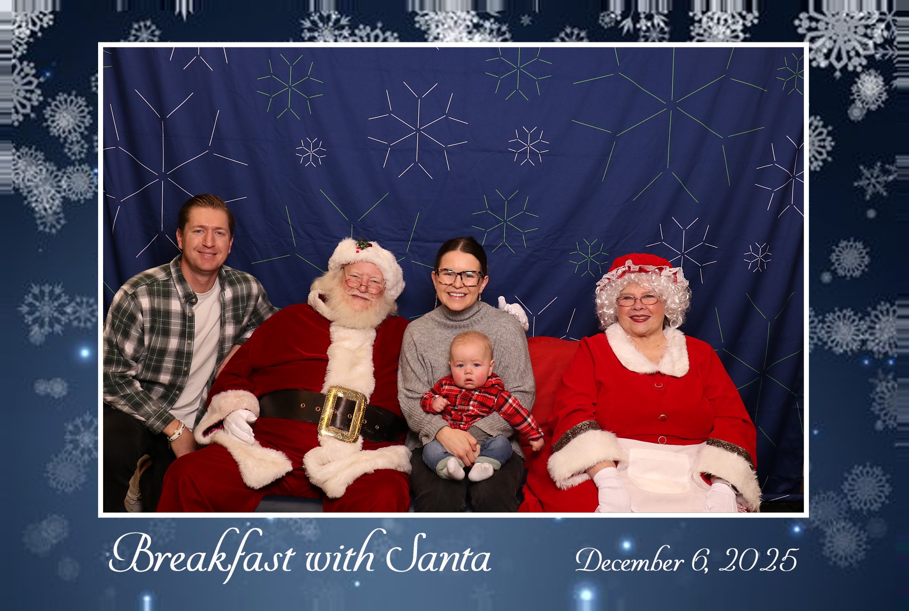 BREAKFAST WITH SANTA | View more photos from the event at gallery.photoboothcincy.com/u/PhotoBoothCincy/BREAKFAST-WITH-SANTA