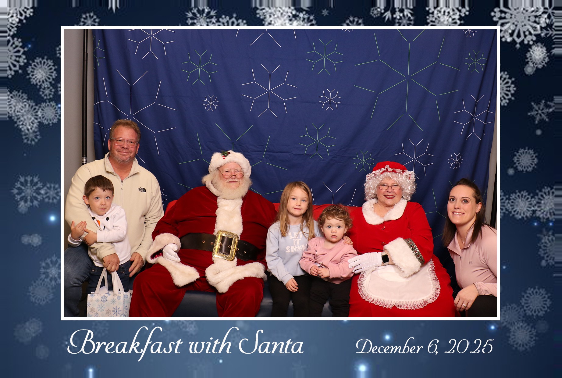 BREAKFAST WITH SANTA | View more photos from the event at gallery.photoboothcincy.com/u/PhotoBoothCincy/BREAKFAST-WITH-SANTA