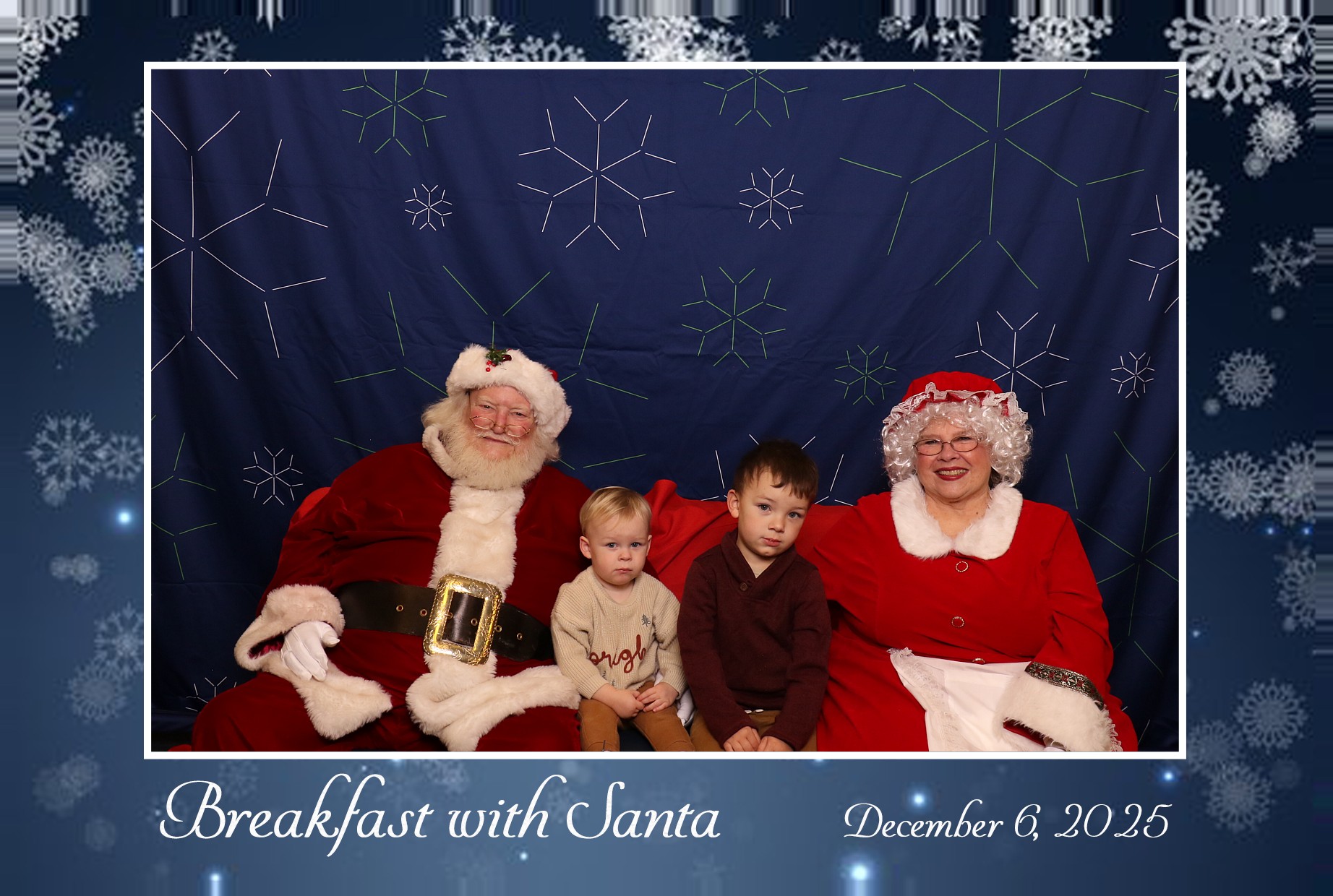 BREAKFAST WITH SANTA | View more photos from the event at gallery.photoboothcincy.com/u/PhotoBoothCincy/BREAKFAST-WITH-SANTA