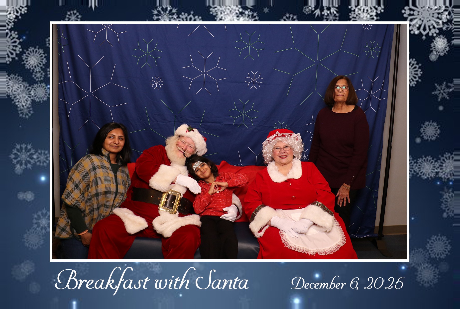 BREAKFAST WITH SANTA | View more photos from the event at gallery.photoboothcincy.com/u/PhotoBoothCincy/BREAKFAST-WITH-SANTA