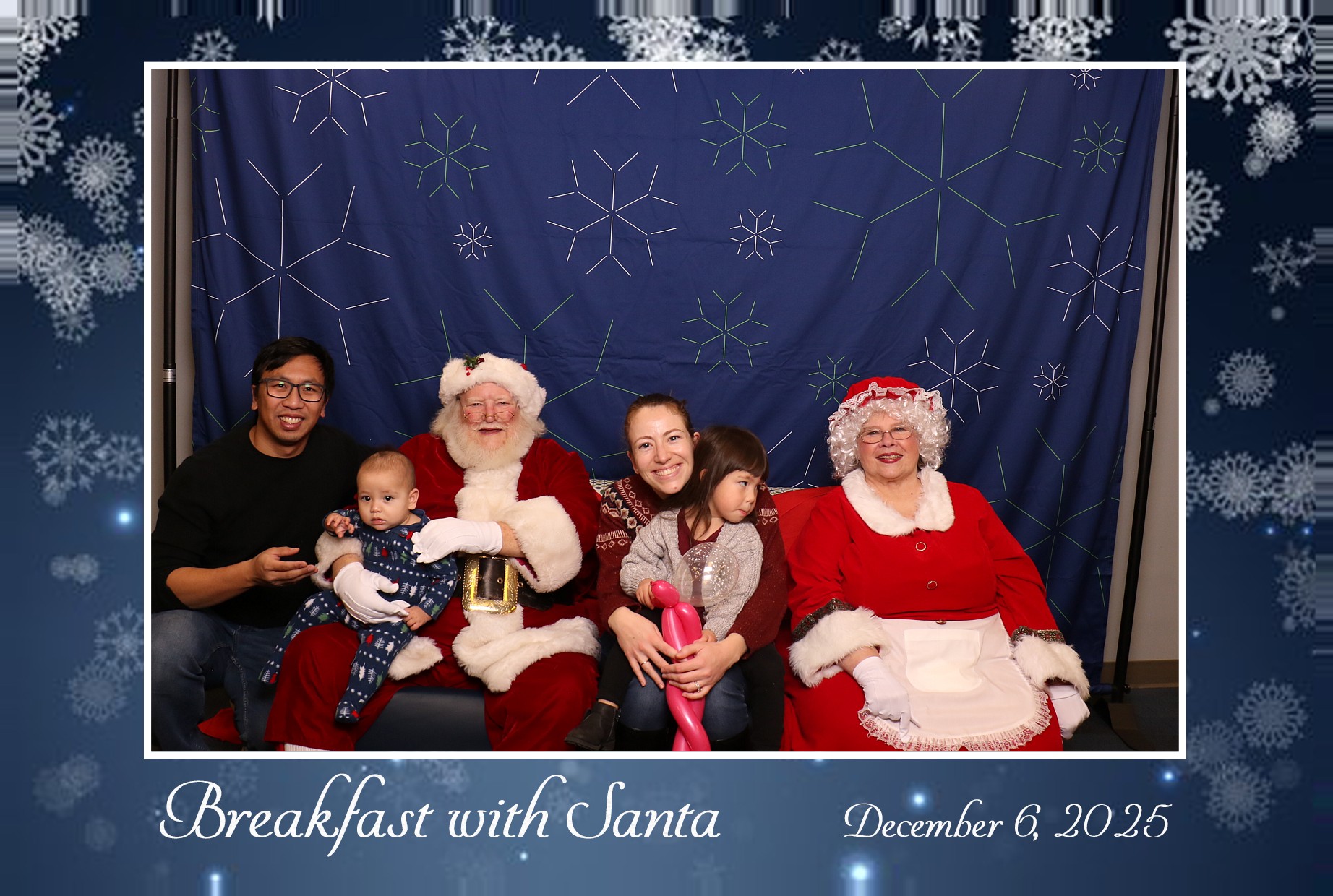 BREAKFAST WITH SANTA | View more photos from the event at gallery.photoboothcincy.com/u/PhotoBoothCincy/BREAKFAST-WITH-SANTA