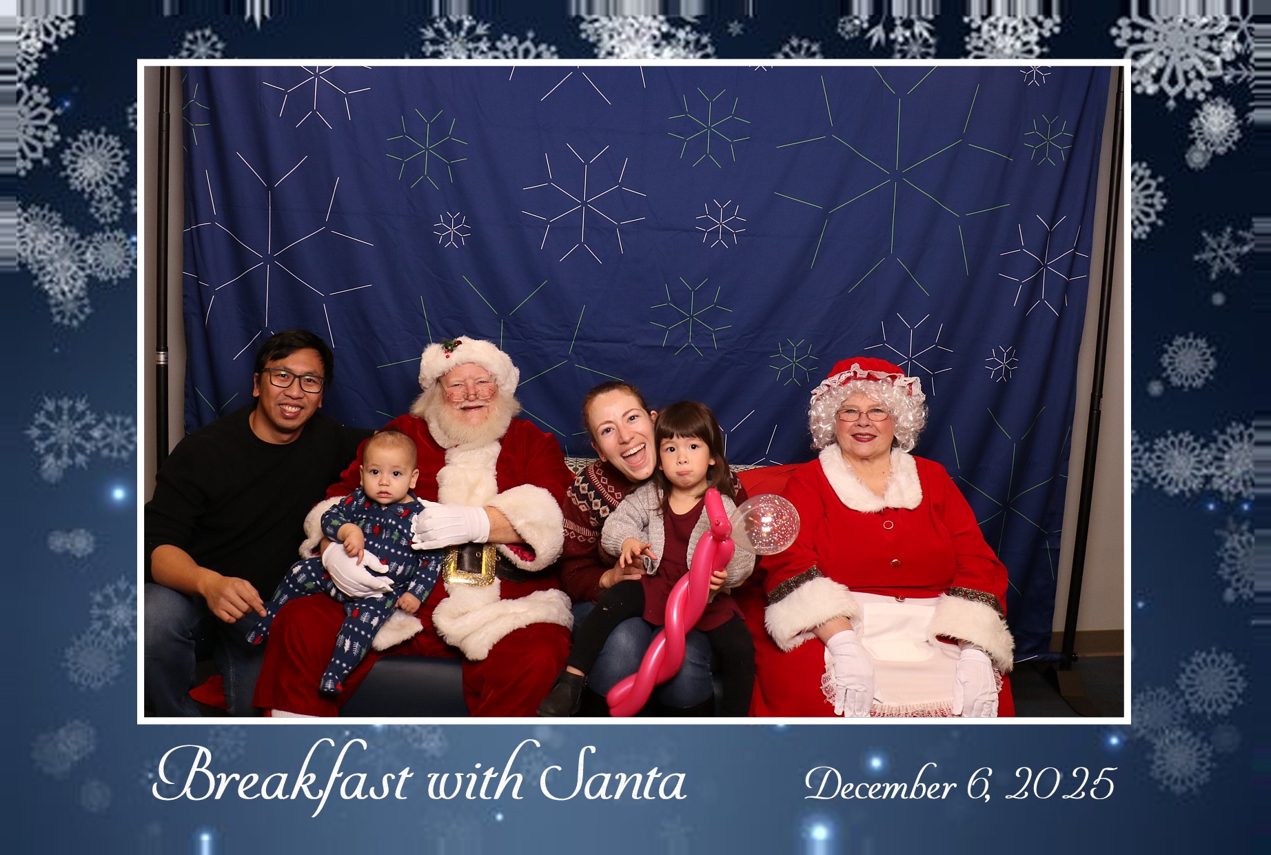 BREAKFAST WITH SANTA | View more photos from the event at gallery.photoboothcincy.com/u/PhotoBoothCincy/BREAKFAST-WITH-SANTA