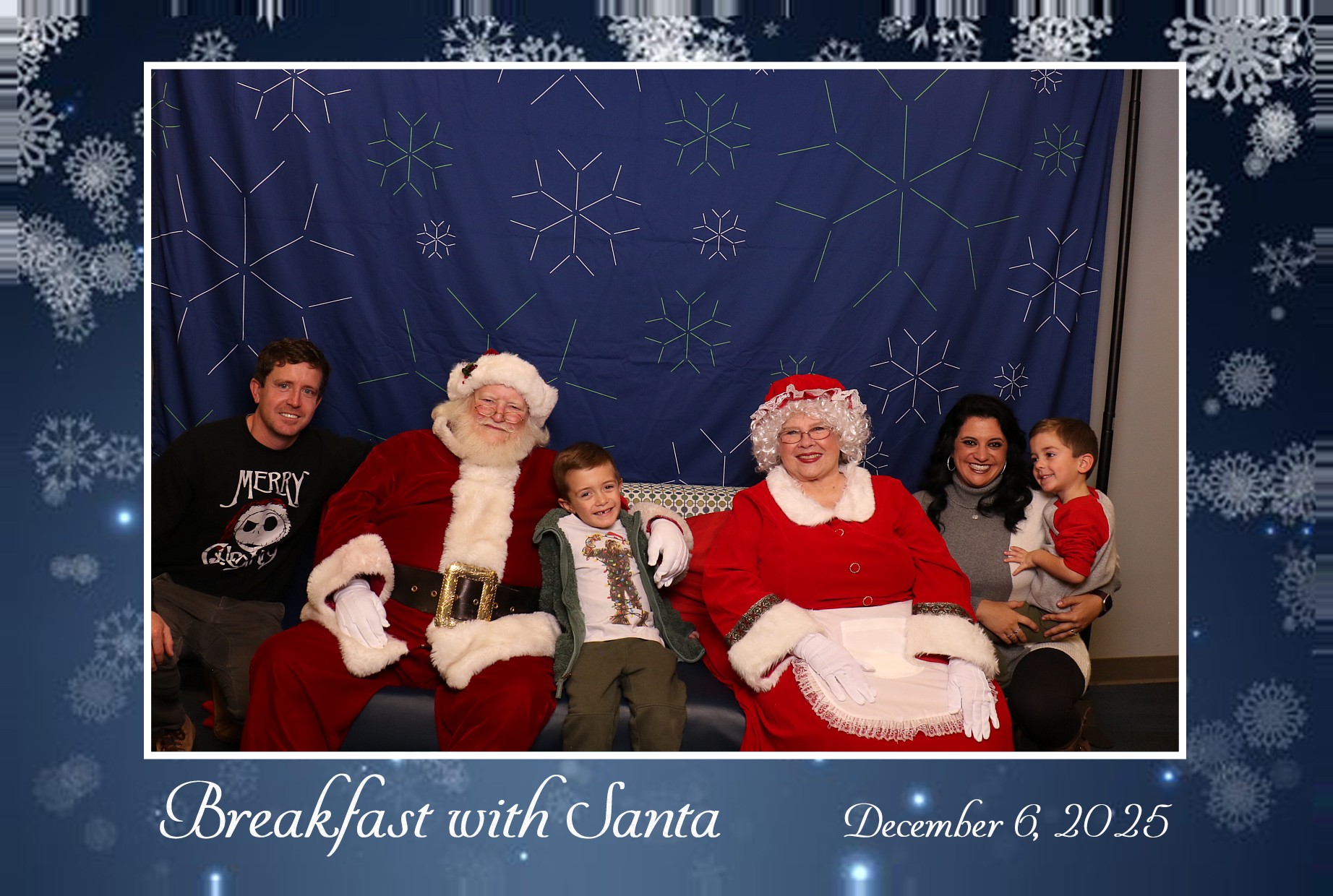 BREAKFAST WITH SANTA | View more photos from the event at gallery.photoboothcincy.com/u/PhotoBoothCincy/BREAKFAST-WITH-SANTA