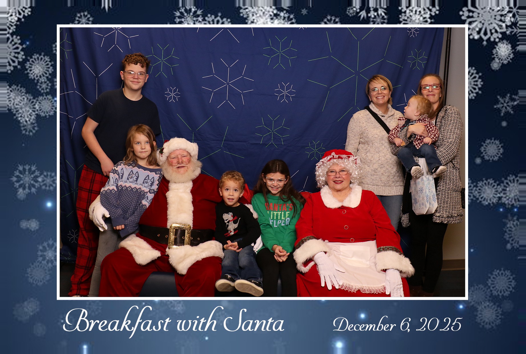 BREAKFAST WITH SANTA | View more photos from the event at gallery.photoboothcincy.com/u/PhotoBoothCincy/BREAKFAST-WITH-SANTA
