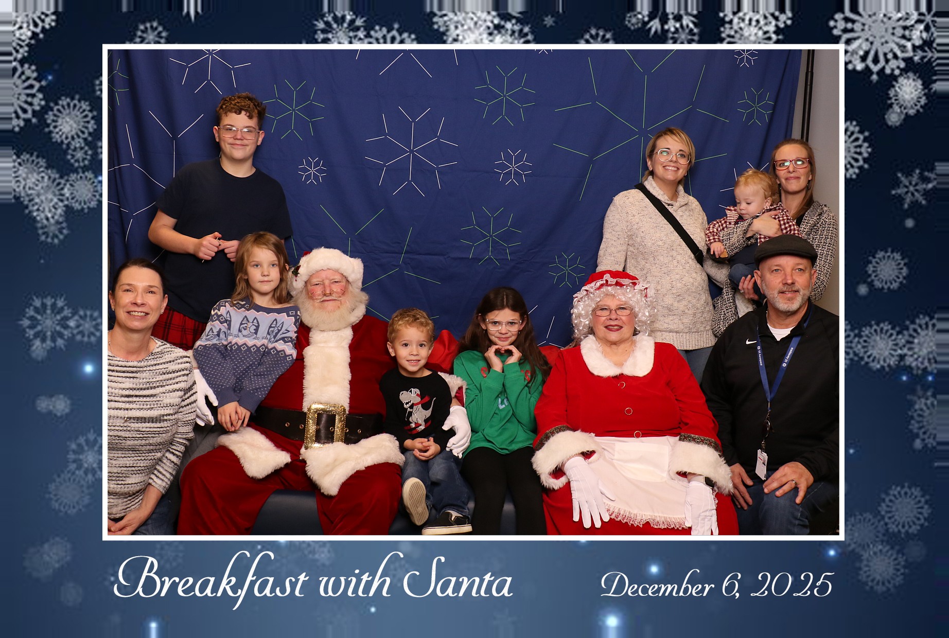 BREAKFAST WITH SANTA | View more photos from the event at gallery.photoboothcincy.com/u/PhotoBoothCincy/BREAKFAST-WITH-SANTA